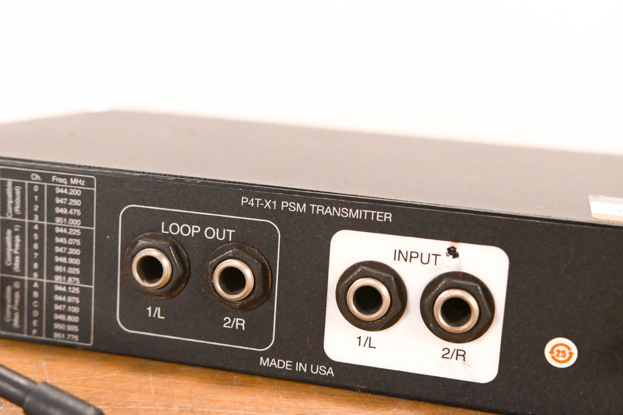 Shure PSM 400 In-Ear Monitoring System - X1 Band (NO POWER SUPPLY)