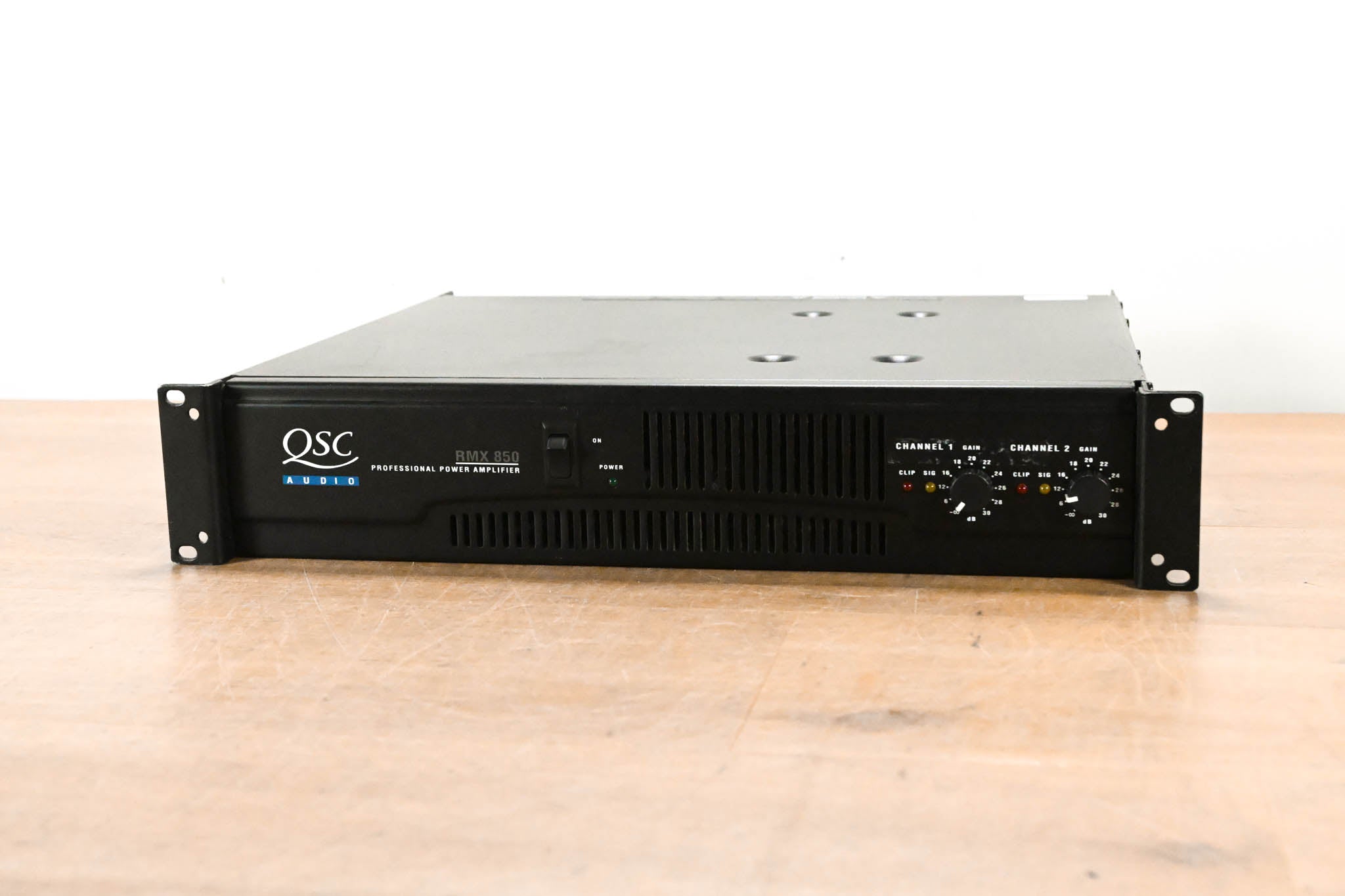 QSC RMX850 2-Channel Power Amplifier