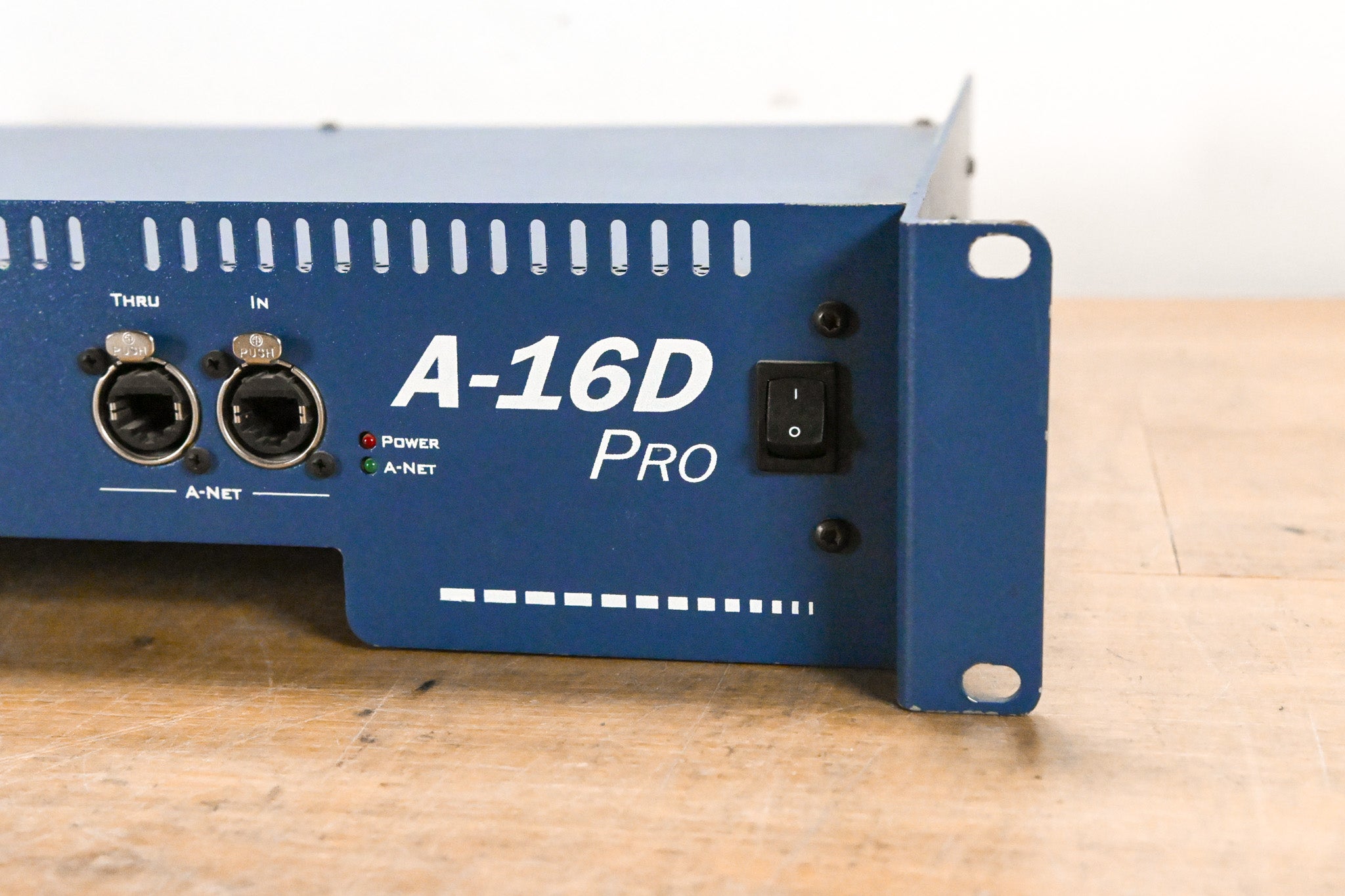 Aviom A-16D Pro A-Net Distributor
