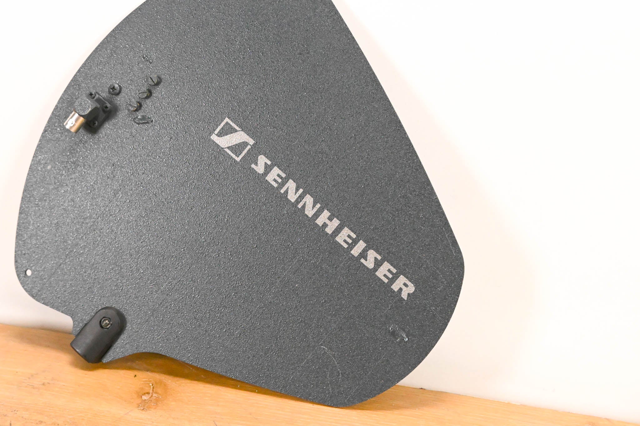 Sennheiser A12AD-UHF Active Antenna 584-608 MHz