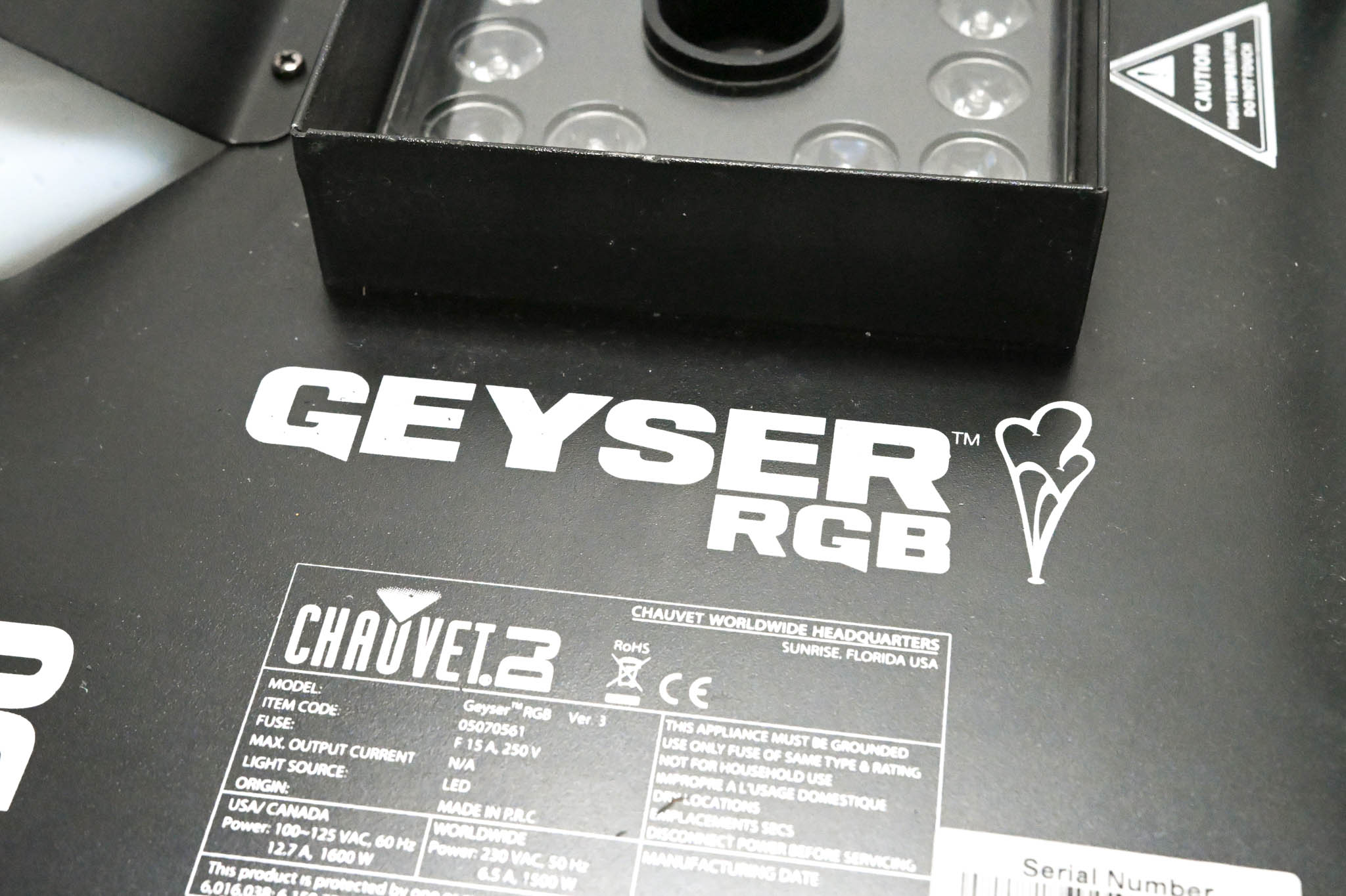 Chauvet Geyser RGB Ver 3 LED Lighting Effect and Fog Machine