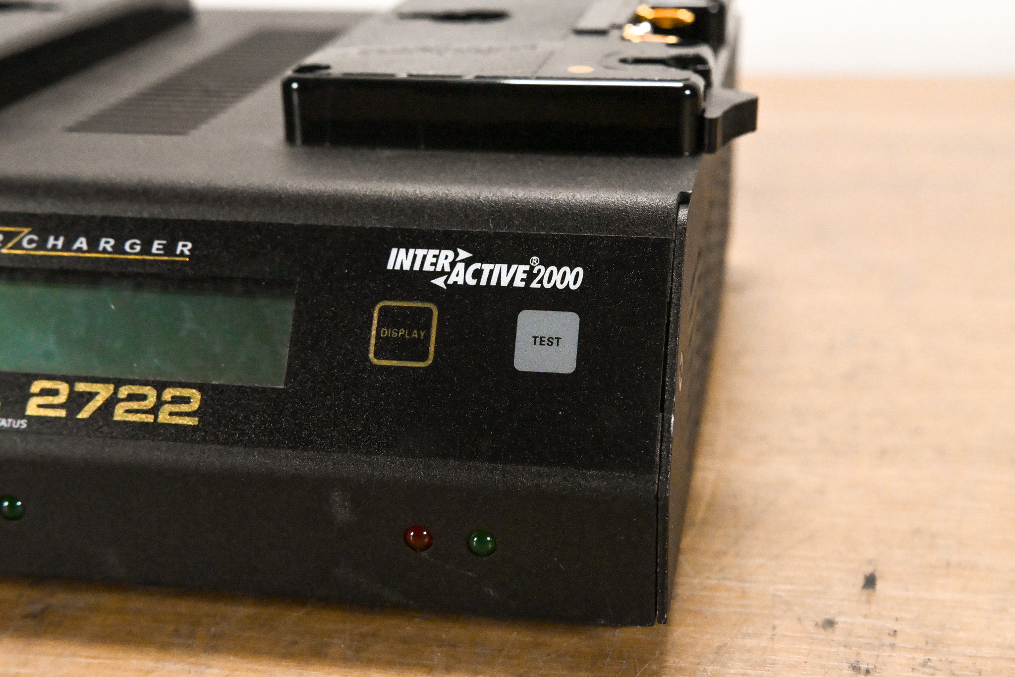 Anton Bauer Dual 2722 Interactive 2000 Battery Charger