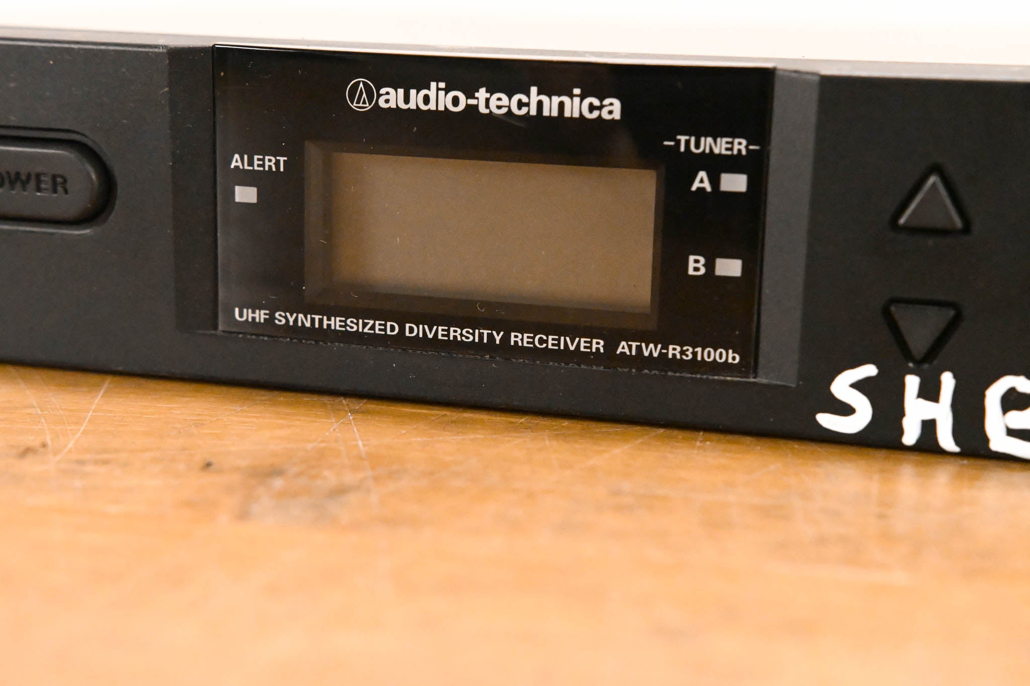Audio-Technica ATW-R3100bC Receiver w/AEW-T4100 Mic: 541-566MHz (NO PSU)