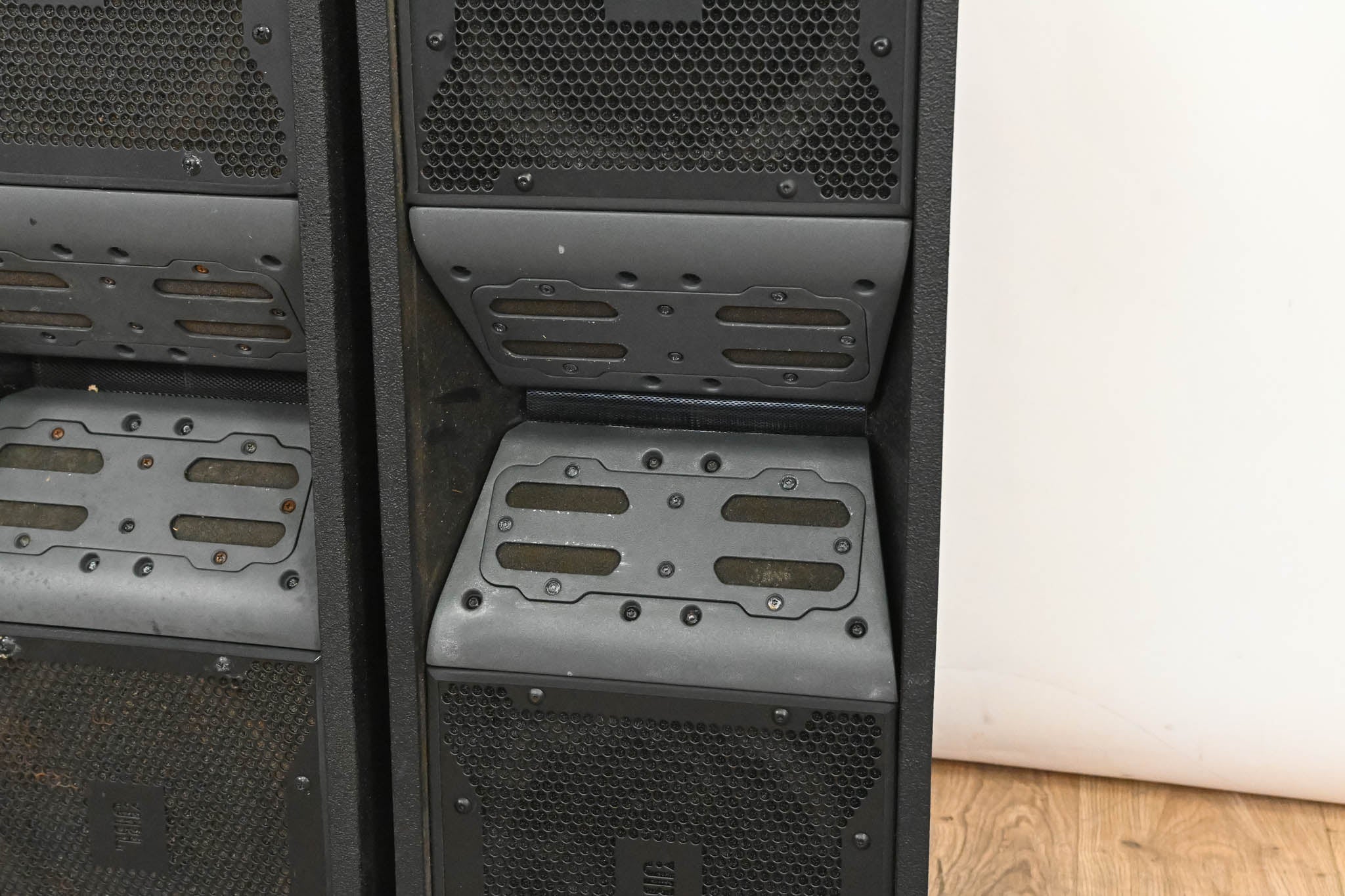 JBL VT4887 Compact Bi-Amplified 3-Way Line Array Element (PAIR)