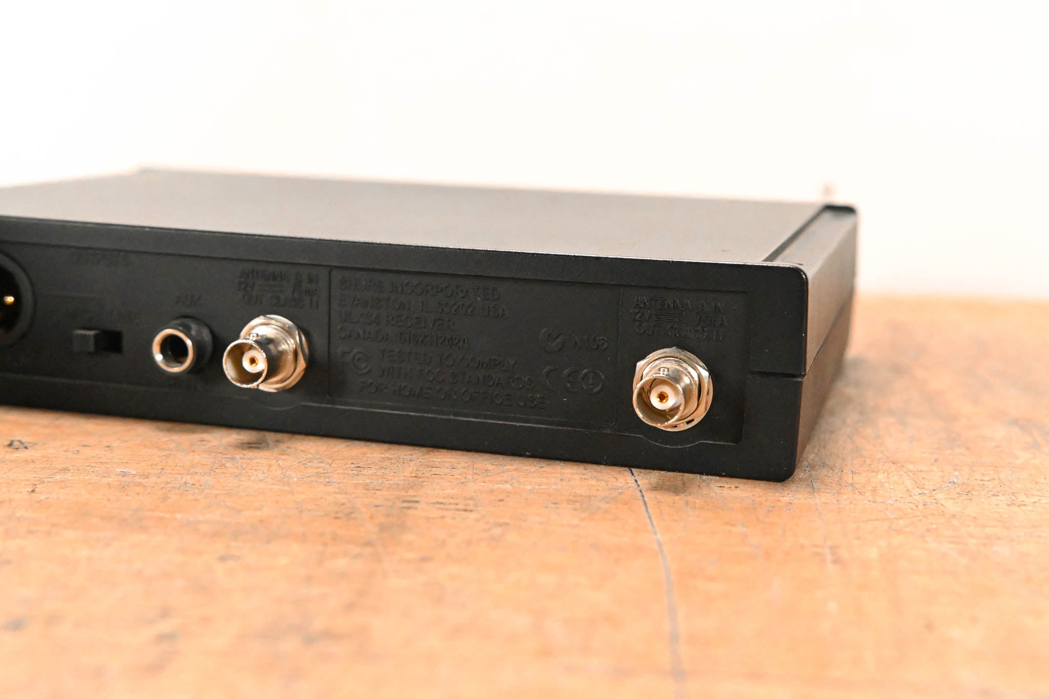 Shure ULXS14 Bodypack Wireless System - J1 Band: 554-590 MHz