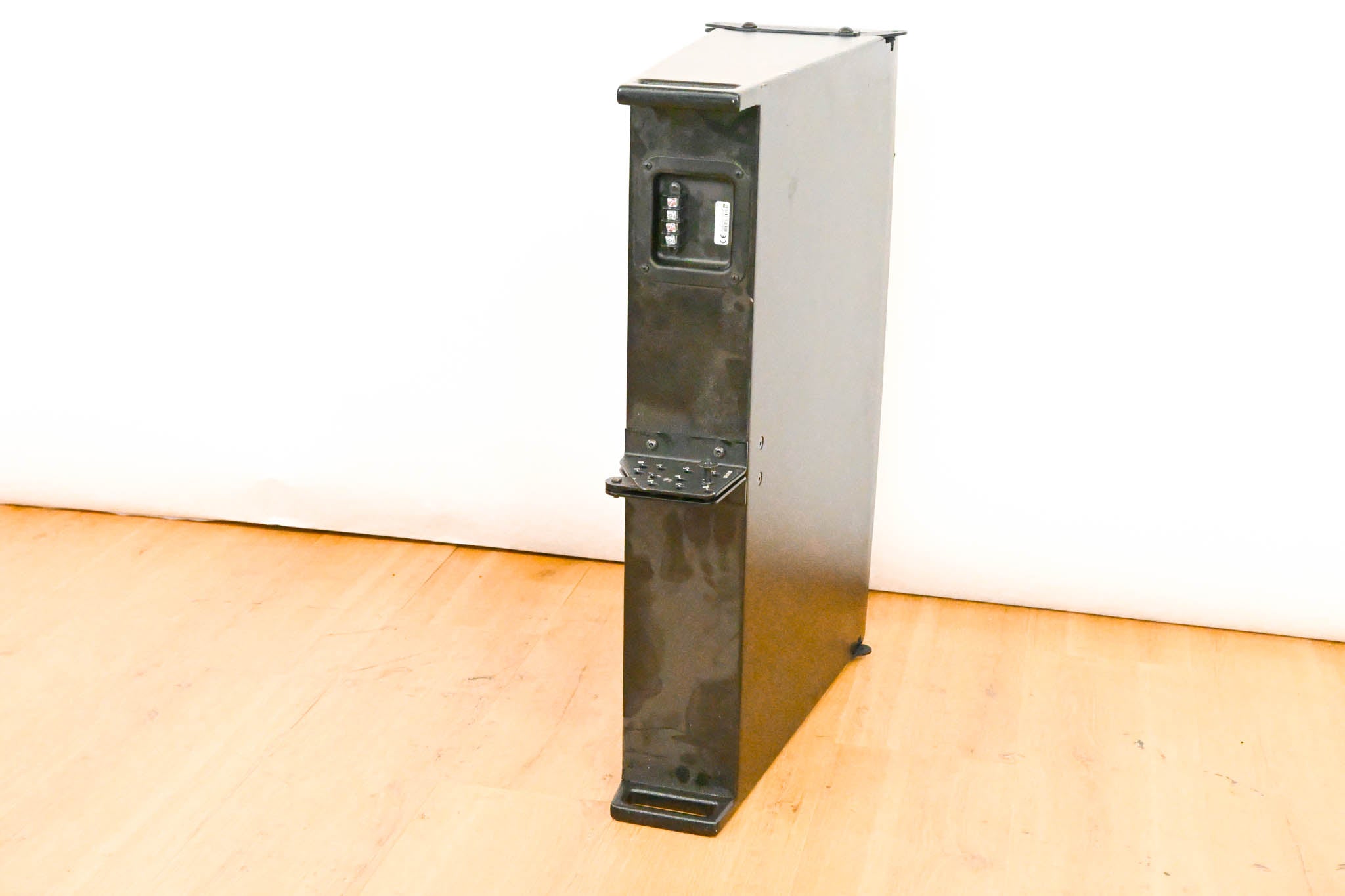 SLS CPA7600 Compact 3-Way Line Array Speaker