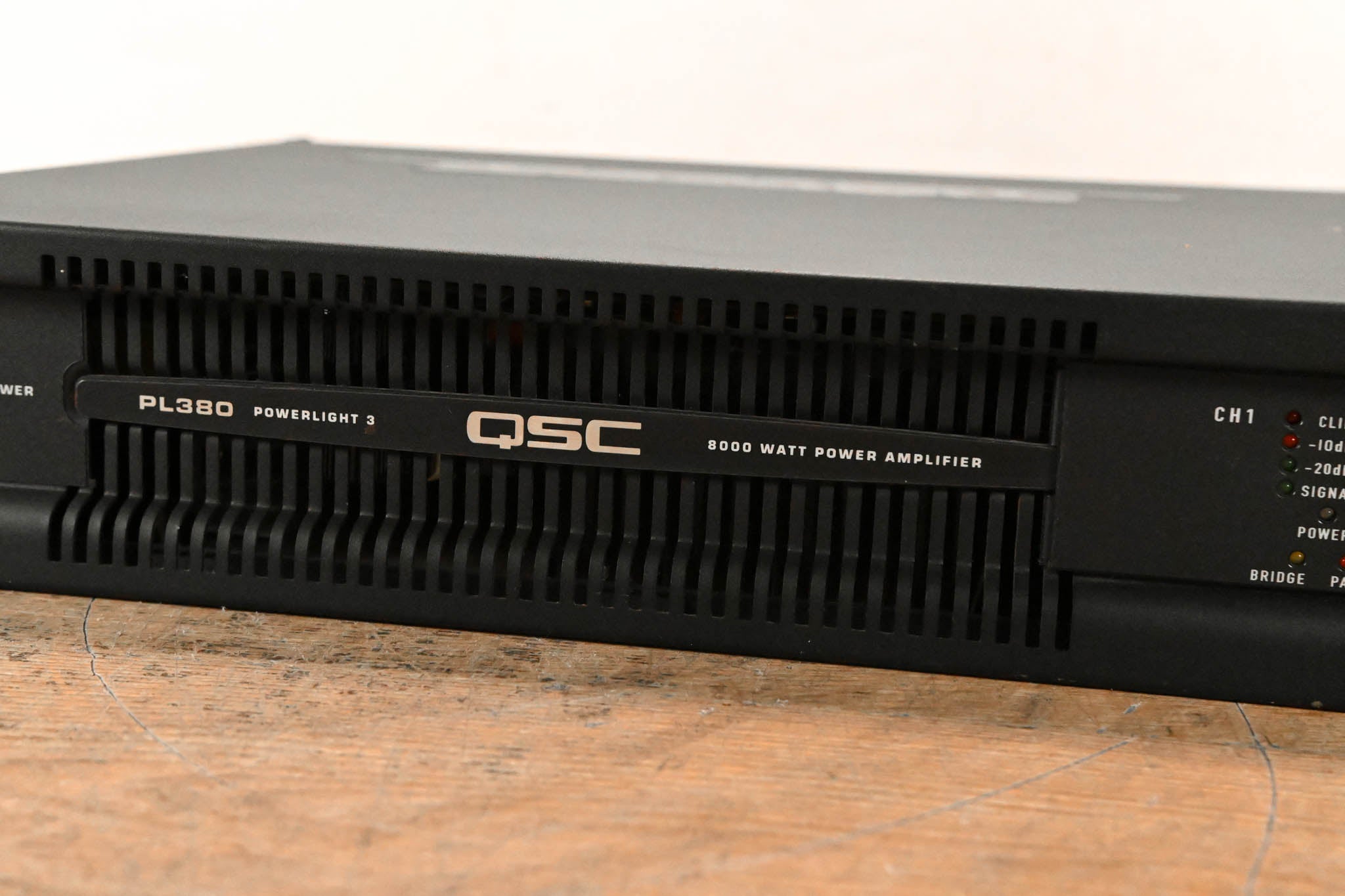 QSC PL380 Powerlight 3 Series 2-Channel Power Amplifier