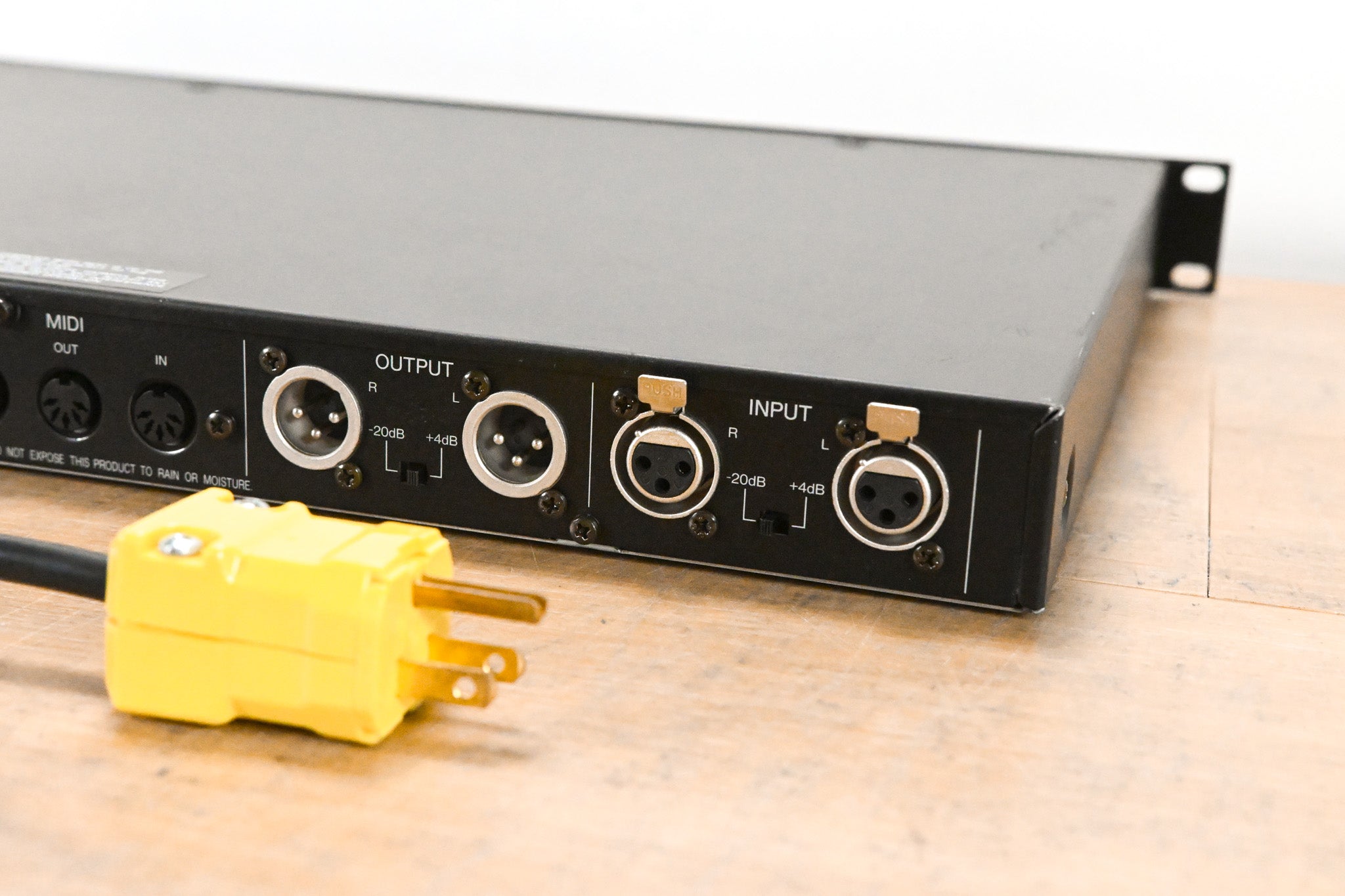 Yamaha YDG2030 Digital Graphic Equalizer