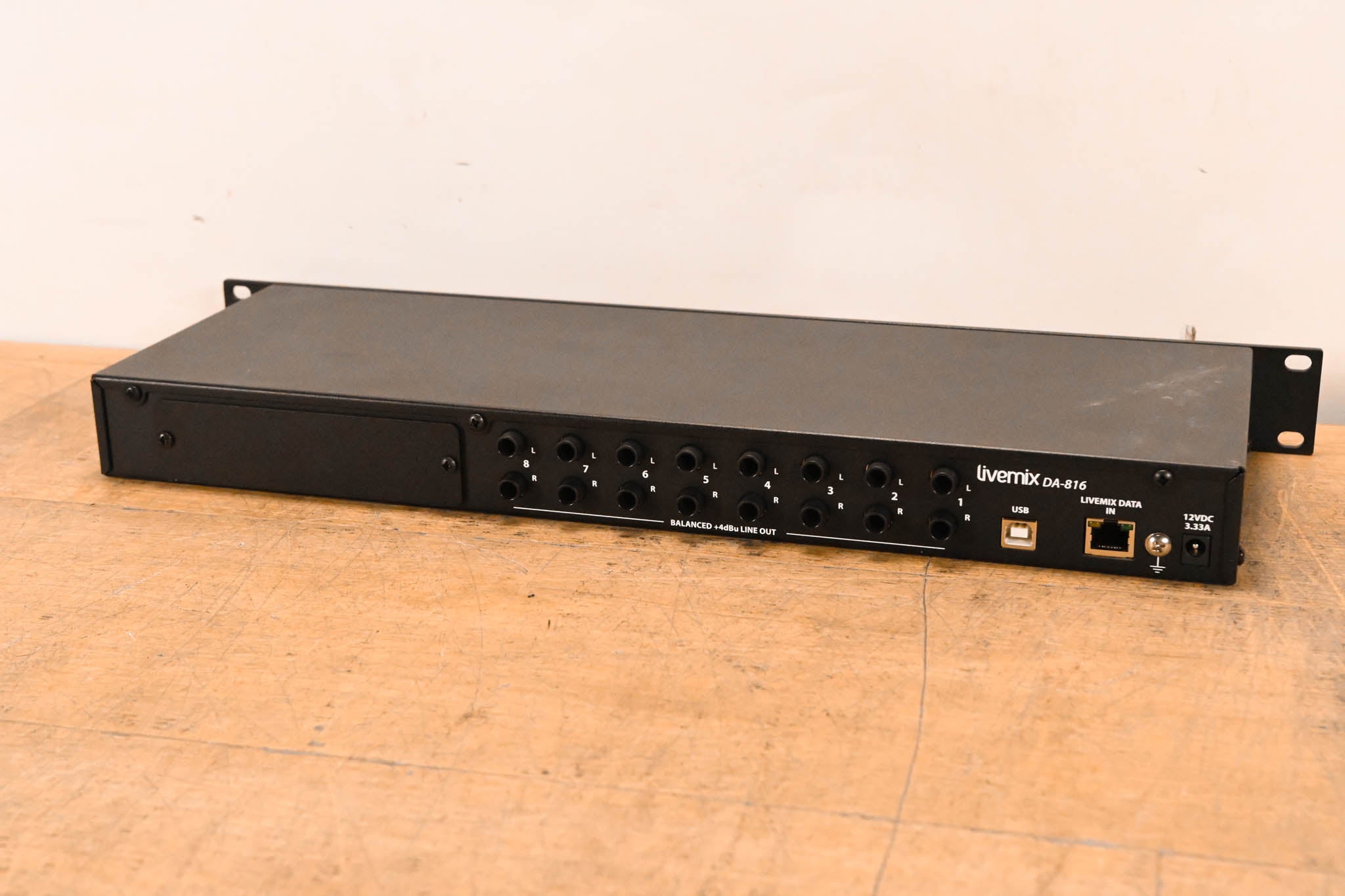 Digital Audio Labs Livemix DA-816 Analog Output Unit (NO POWER SUPPLY)