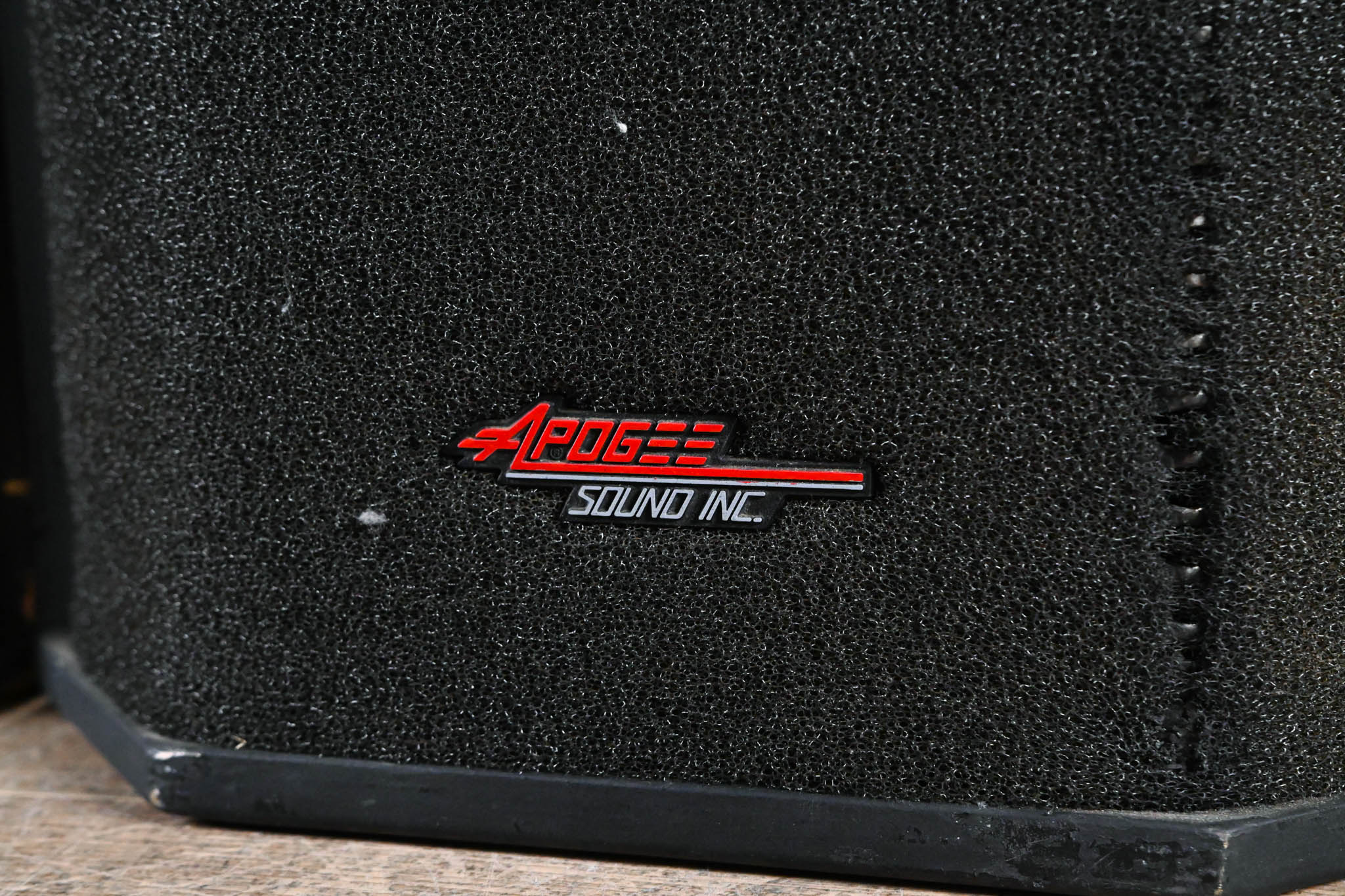 Apogee Sound AE-5 Arrayable Loudspeaker (PAIR)