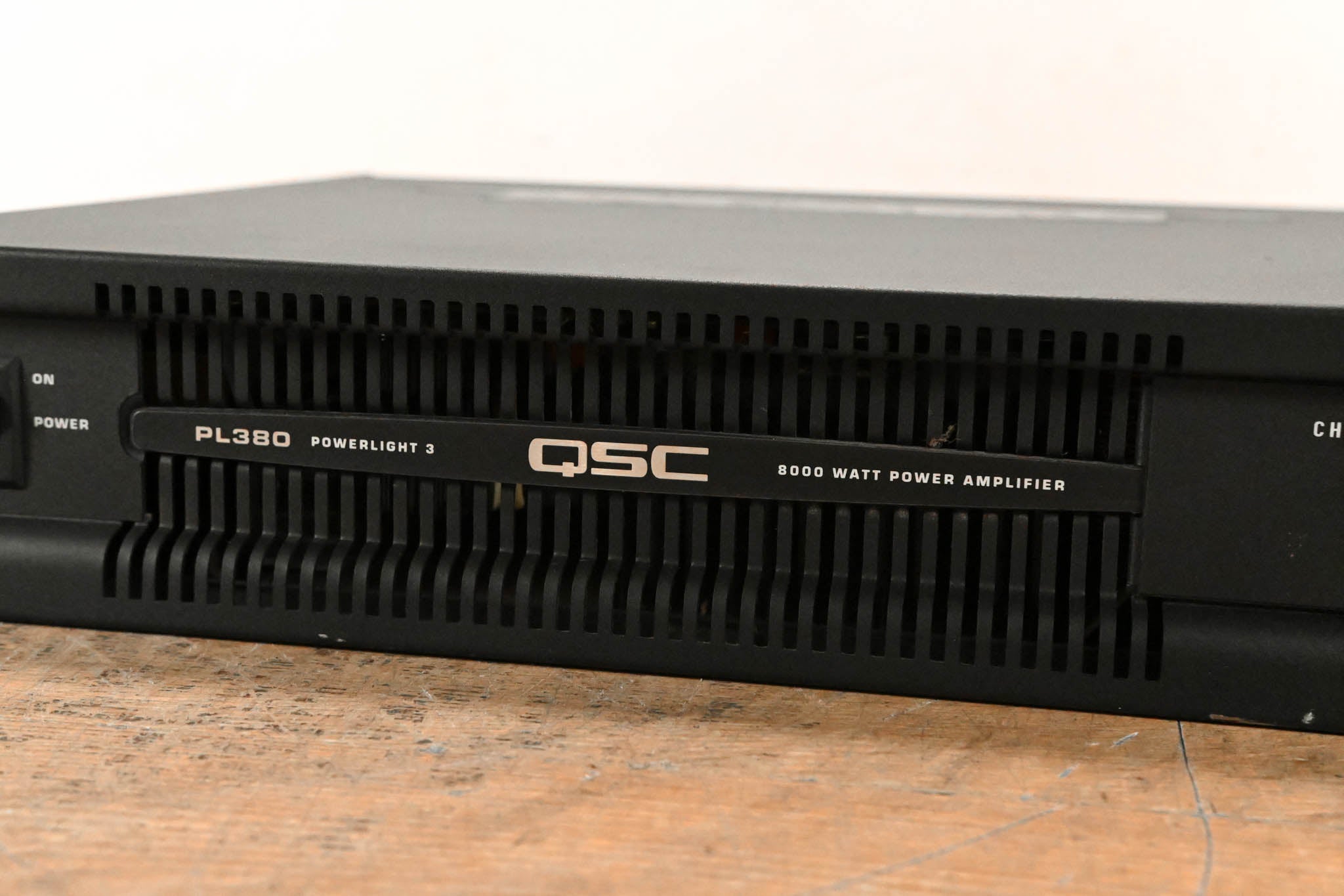 QSC PL380 Powerlight 3 Series 2-Channel Power Amplifier