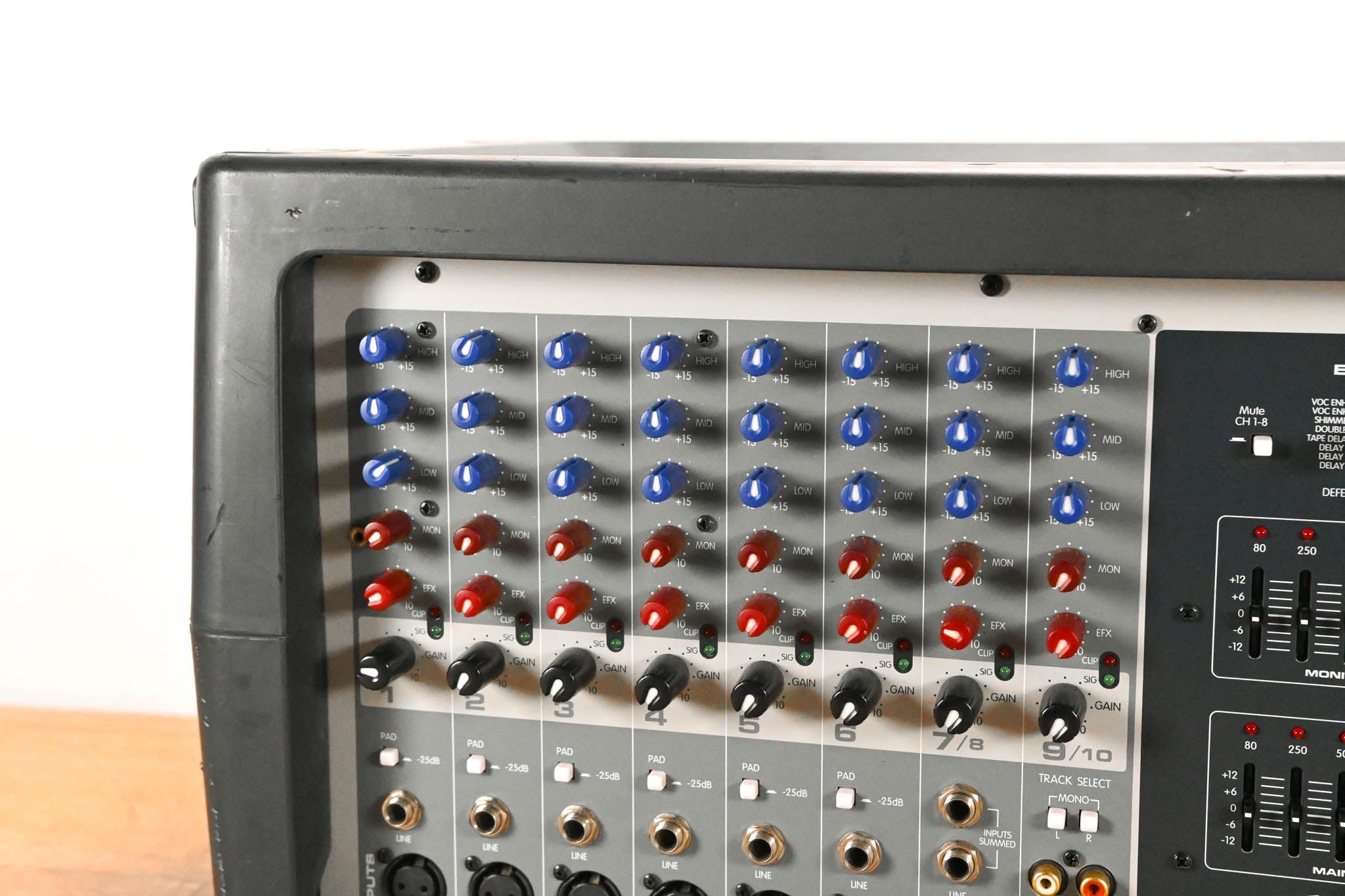 Peavey XR 8300 600W 10-Input Powered Mixer