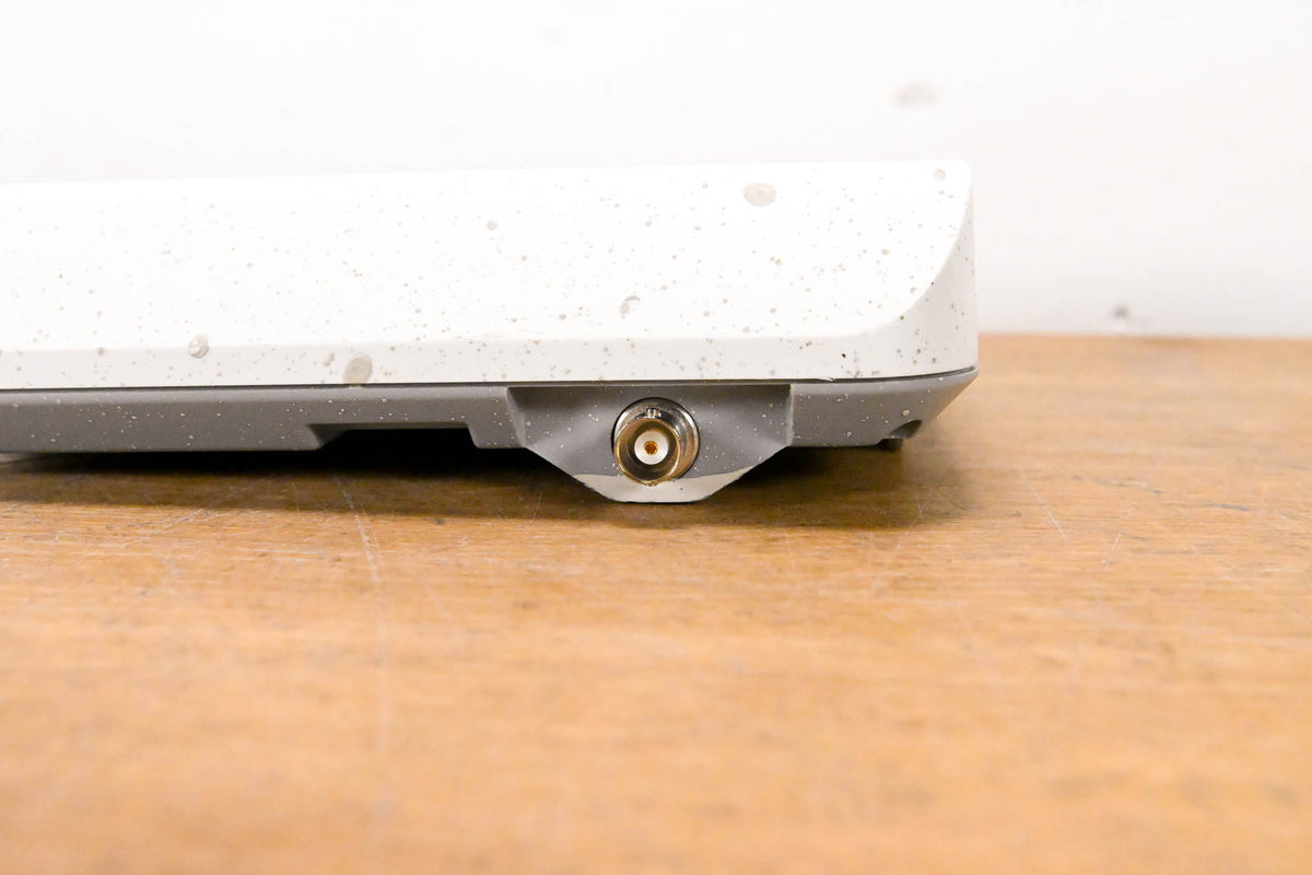Shure UA864US Wall-Mounted Wideband Antenna - 470-698 MHz