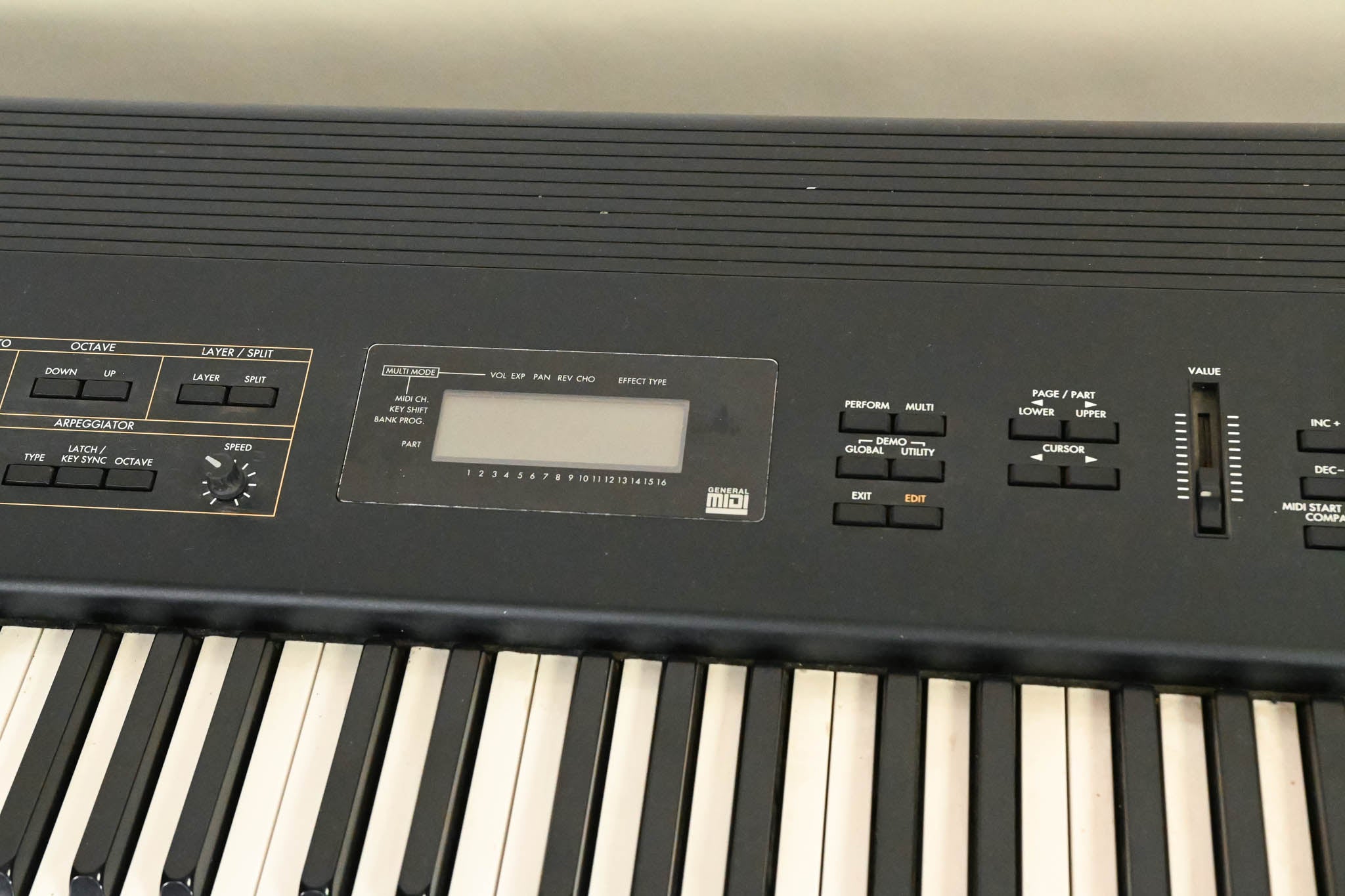 Korg N1 88-Note Weighted-Key Music Synthesizer (NO PSU)