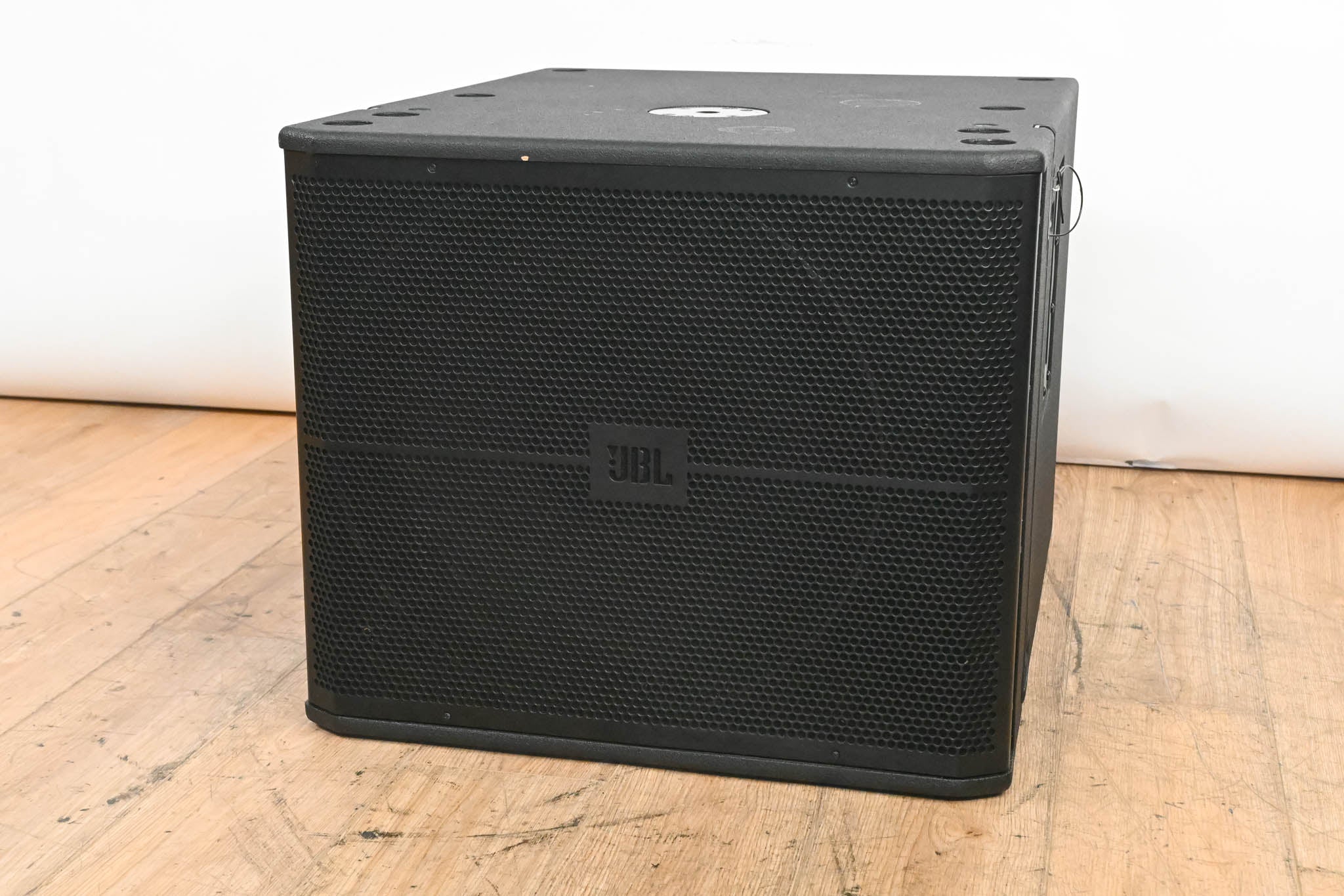 JBL VRX918S 18-inch High Power Flying Subwoofer