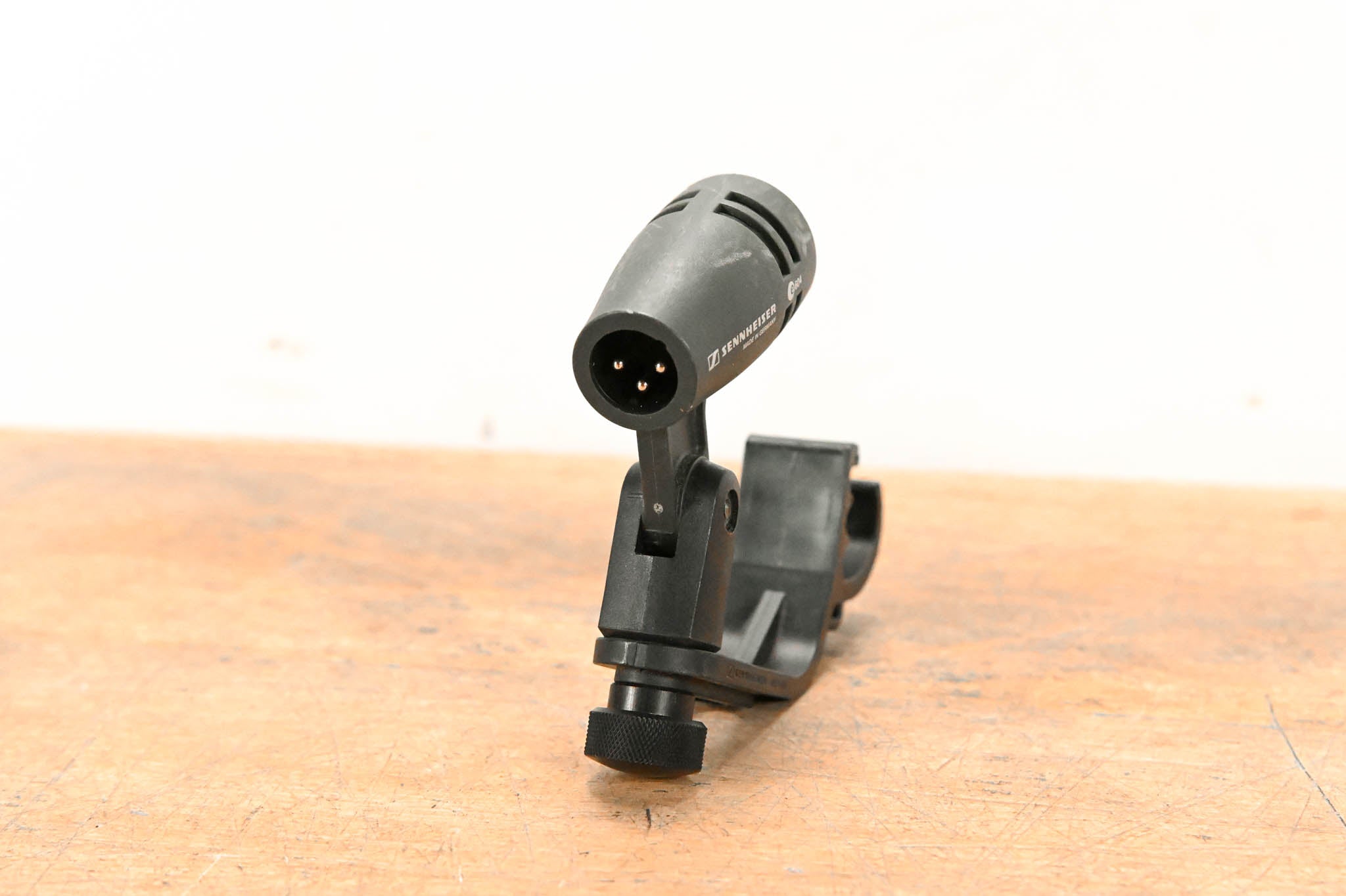Sennheiser e 604 Dynamic Cardioid Instrument Microphone
