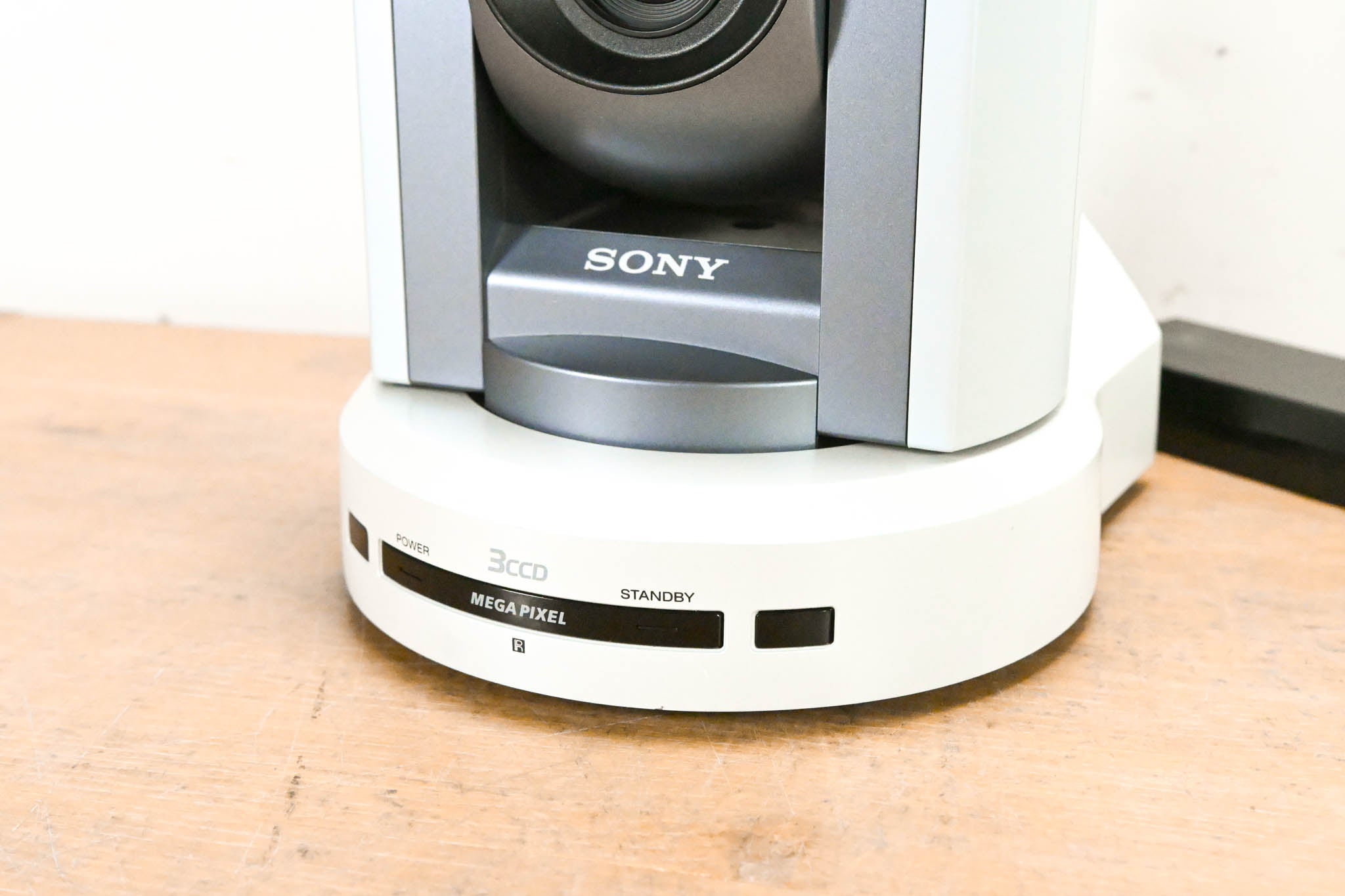 Sony BRC-300 1/4" 3-CCD PTZ Color Video Camera
