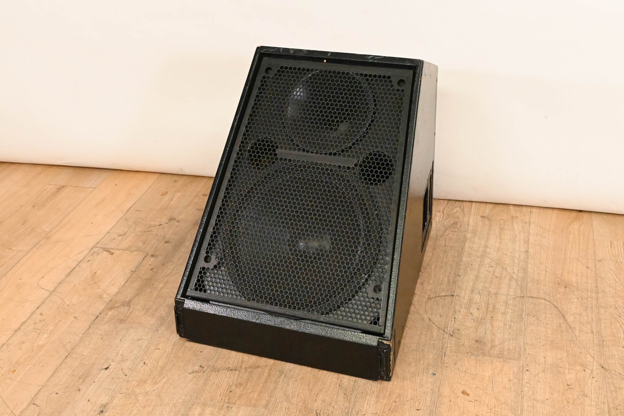 苫米地　DVD教材　FUNCTIONAL SOUND Meyer Sound DF-4 Medium-Throw Down Fill Self-Powered Loudspeaker