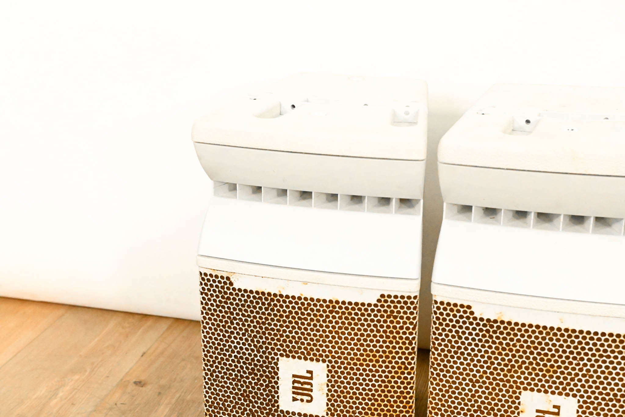 JBL VRX928LA-WH 8" Two-Way Line Array Loudspeaker System (PAIR)