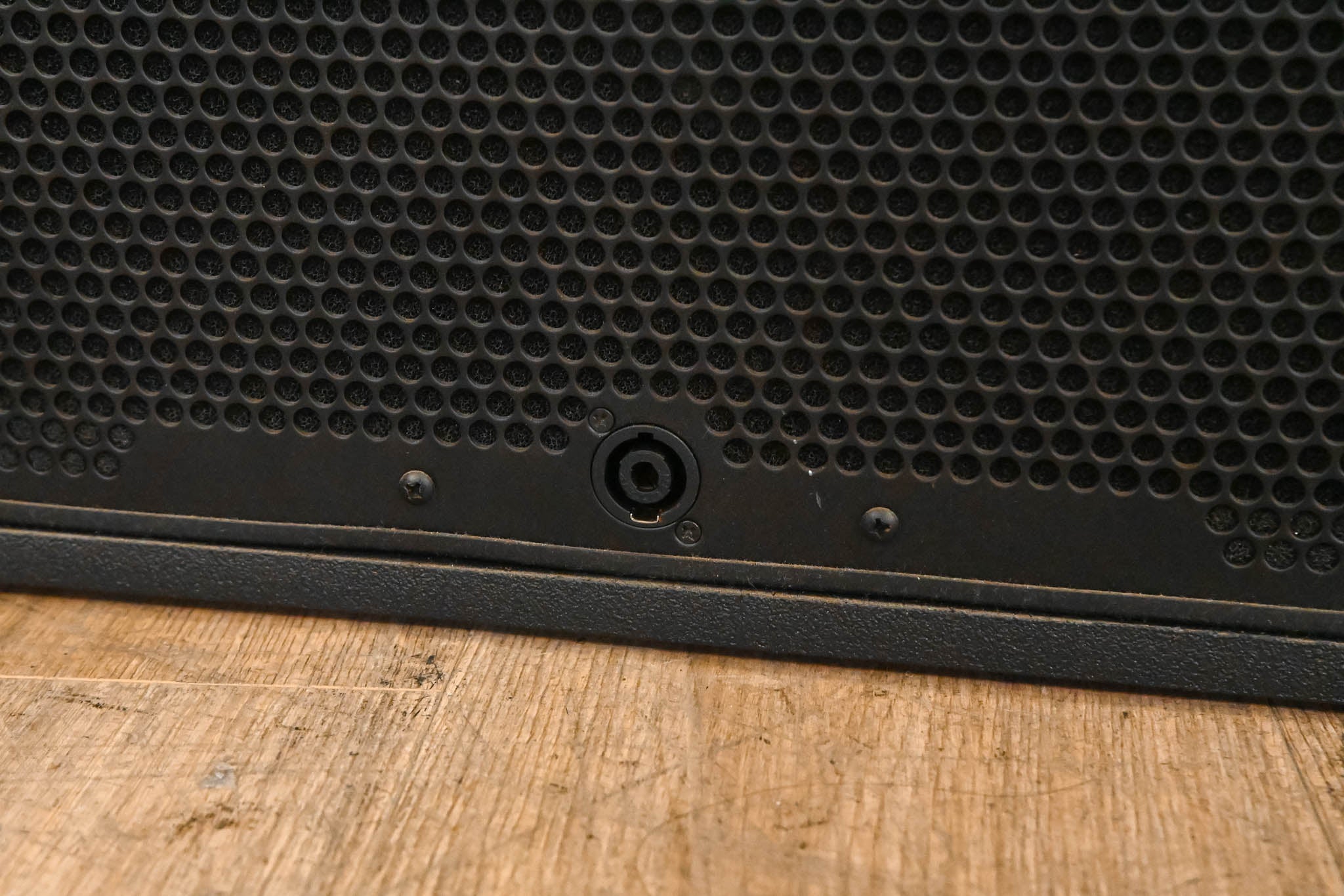 JBL VT4883 Subcompact Dual 12" Cardioid-Arrayable Subwoofer