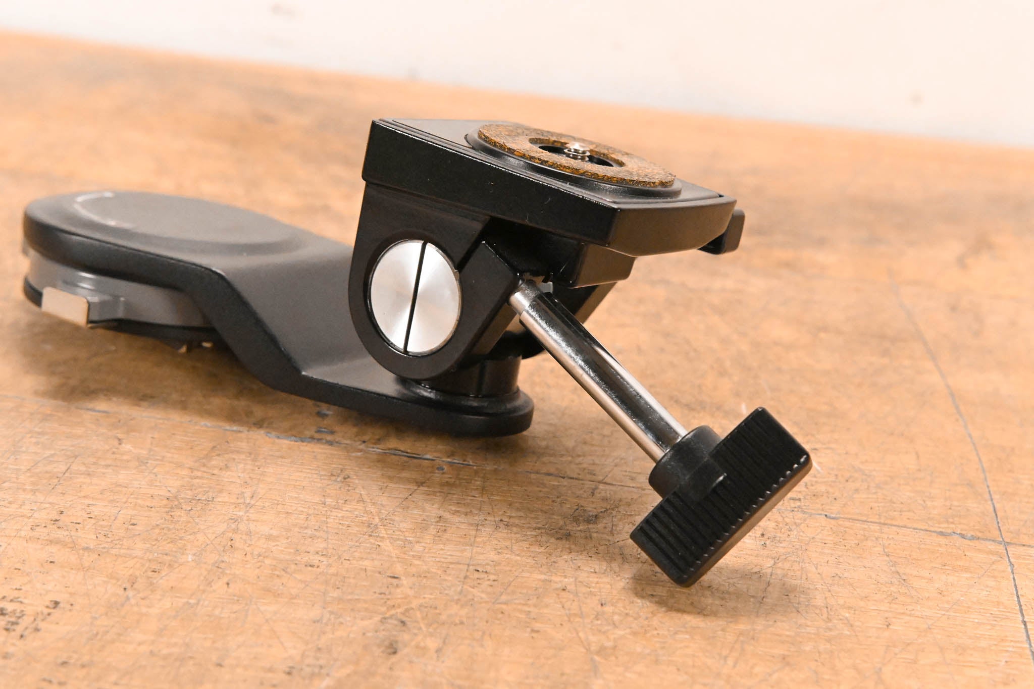 Hitachi AT-500 Studio Viewfinder Mount