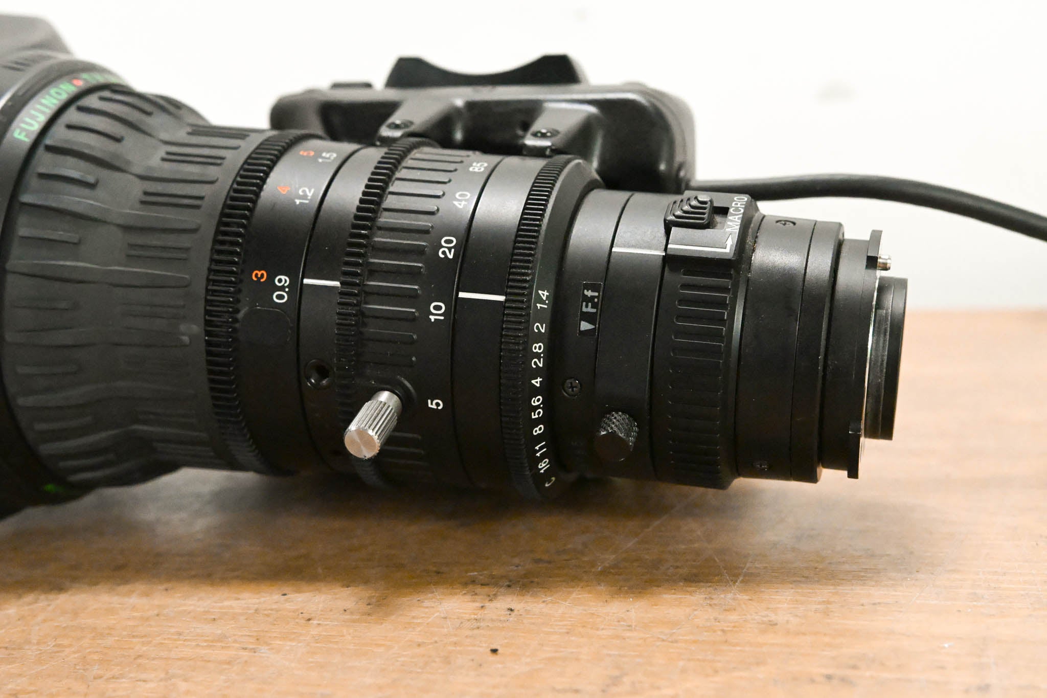 Fujinon Th17x5BRMU Broadcast Zoom Lens - 1:1.4/5-85mm