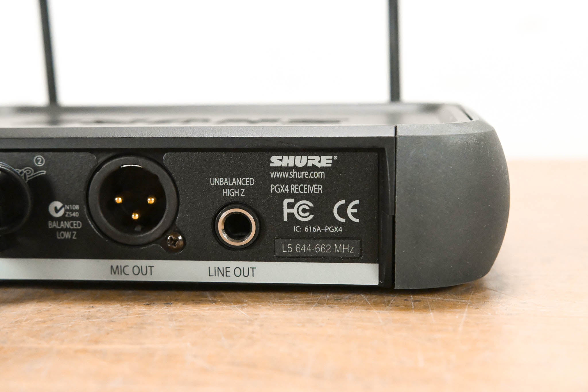 Shure PGX24/BETA58A Handheld Wireless System - L5 Band: 644-662 MHz