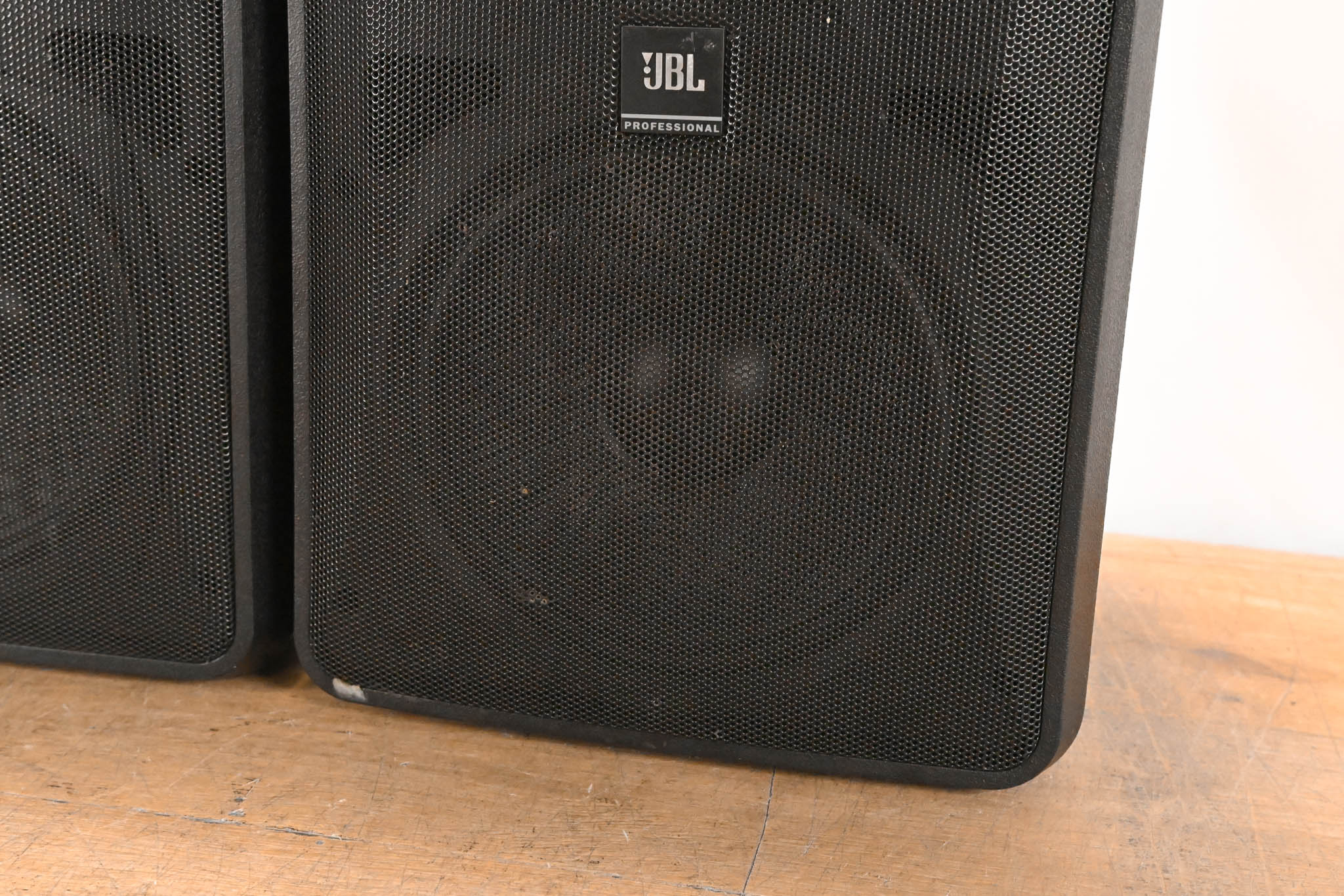 JBL Control 28-1 8" Indoor/Outdoor Surface-Mount Speaker (PAIR)