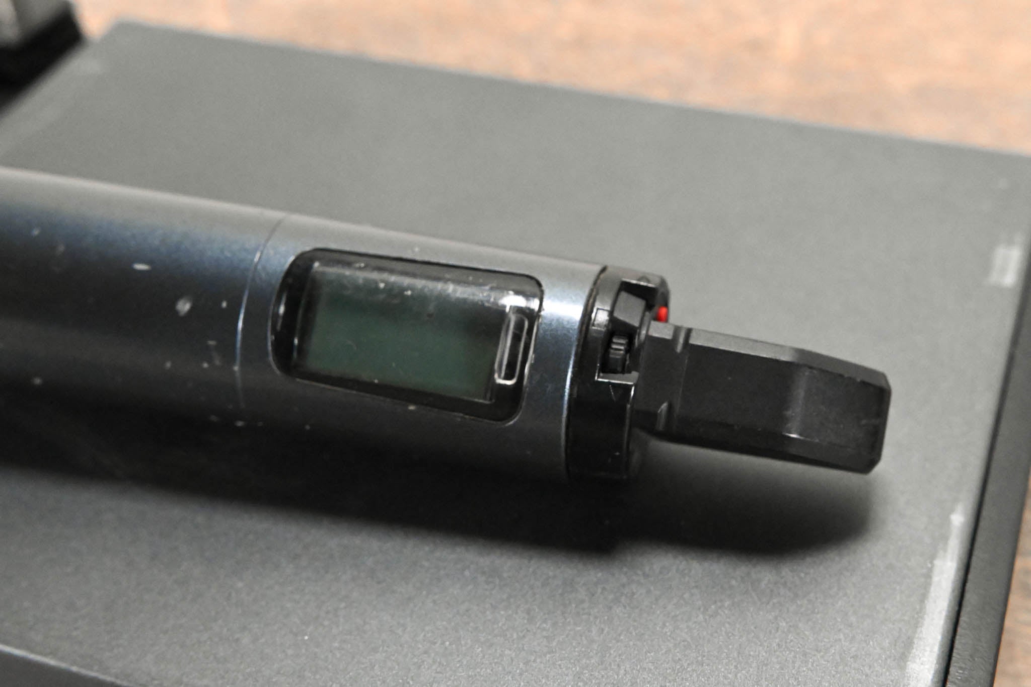 Sennheiser ew 500-945 G3 Handheld Wireless System - B Range: 626-668 MHz