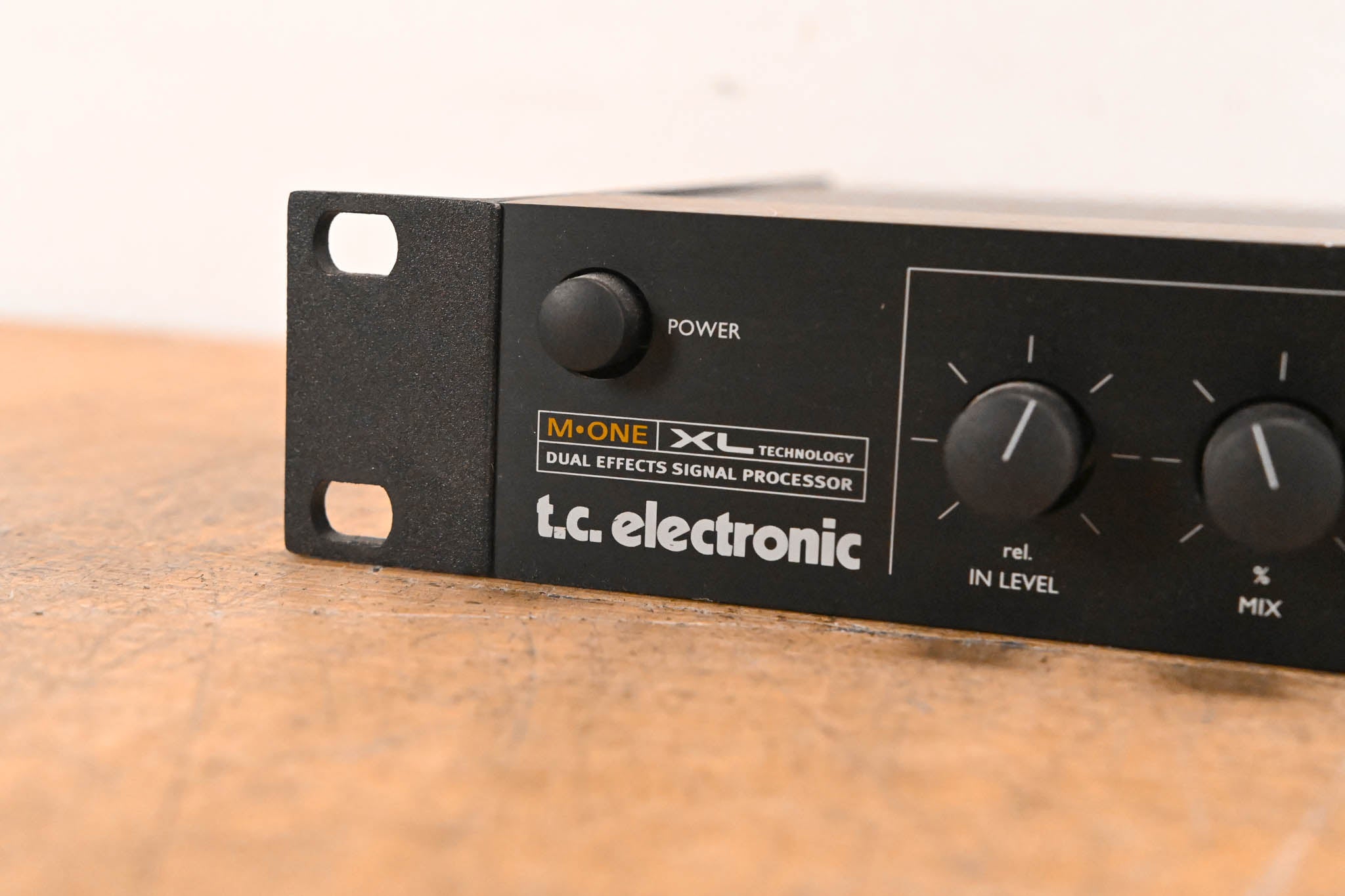 TC Electronic M-ONE XL Dual-Engine Effects Processor