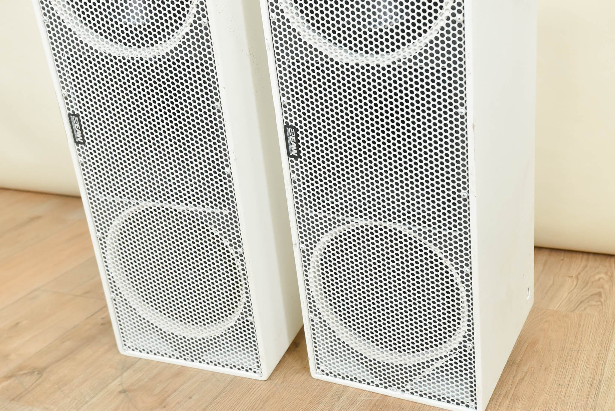 EAW UB82 2-Way Passive Full Range Loudspeaker (PAIR)