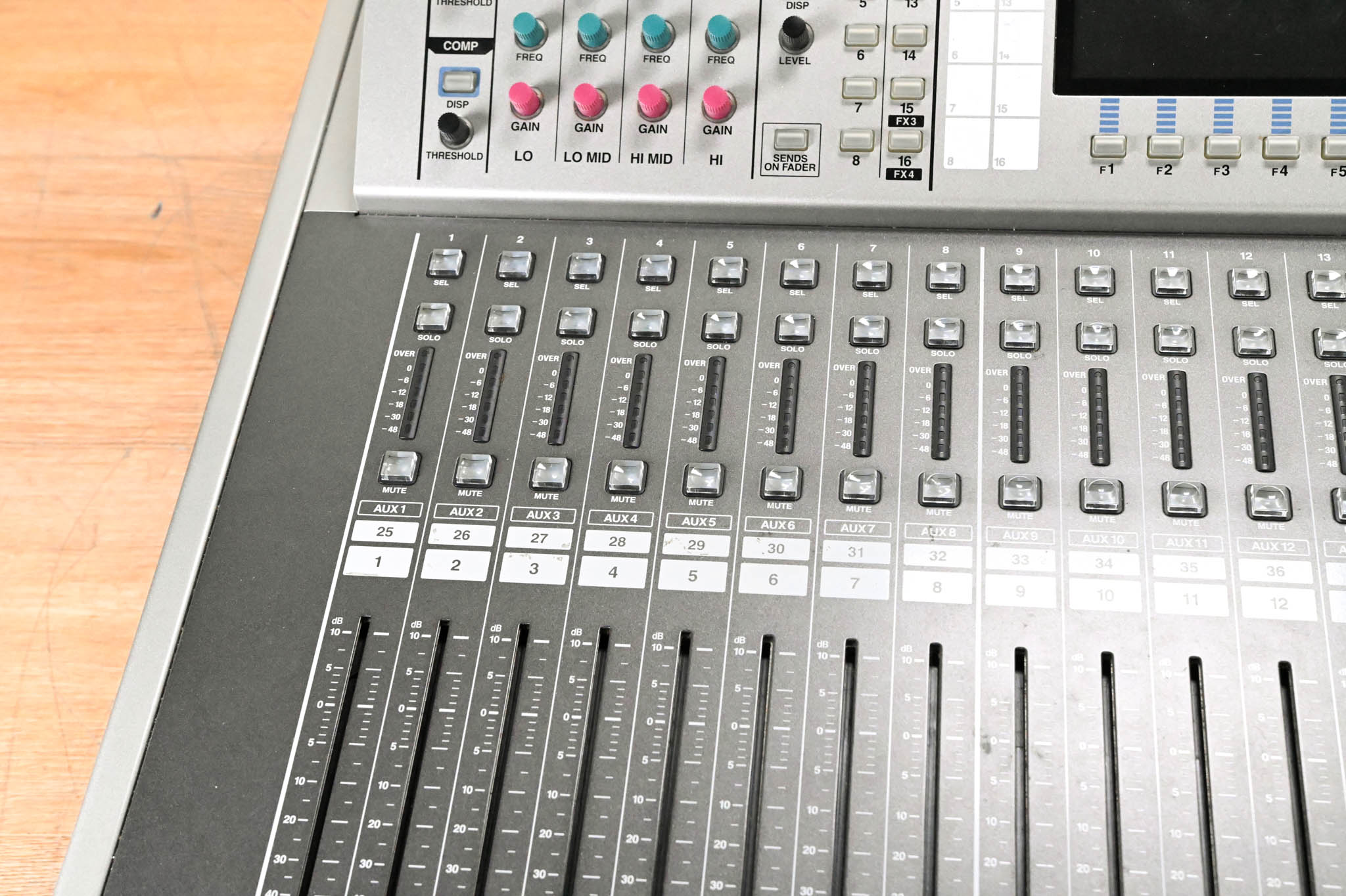 Roland M-400 48-Channel Live Digital Mixing Console