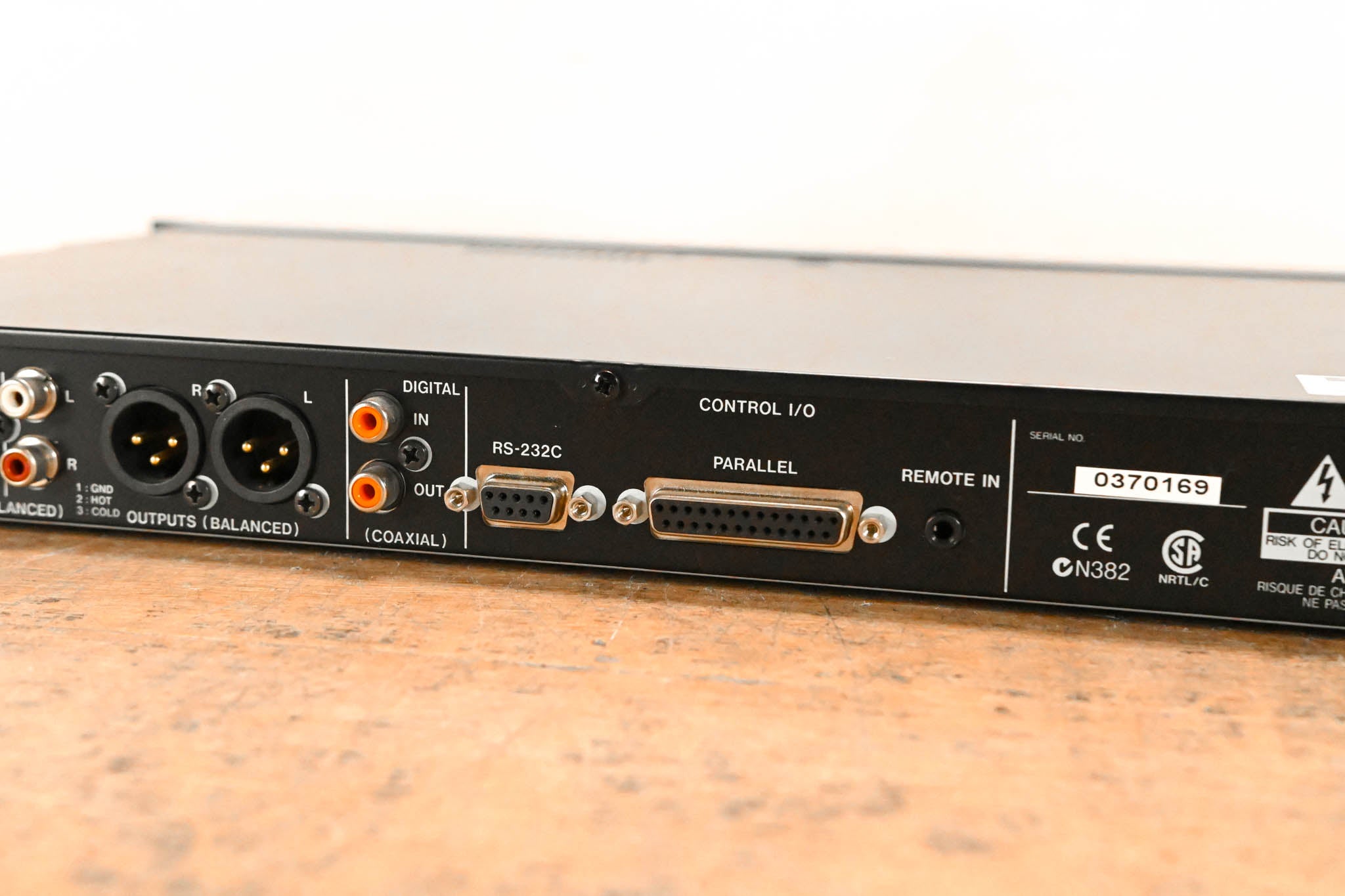 TASCAM SS-R1 Rack-Mountable Compact Solid State Recorder