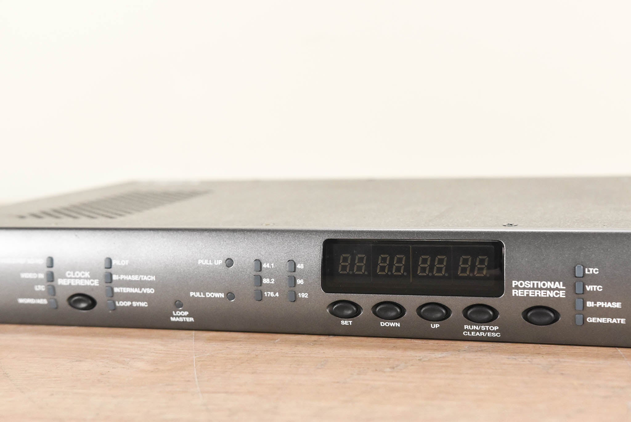 AVID SYNC HD Master Clock