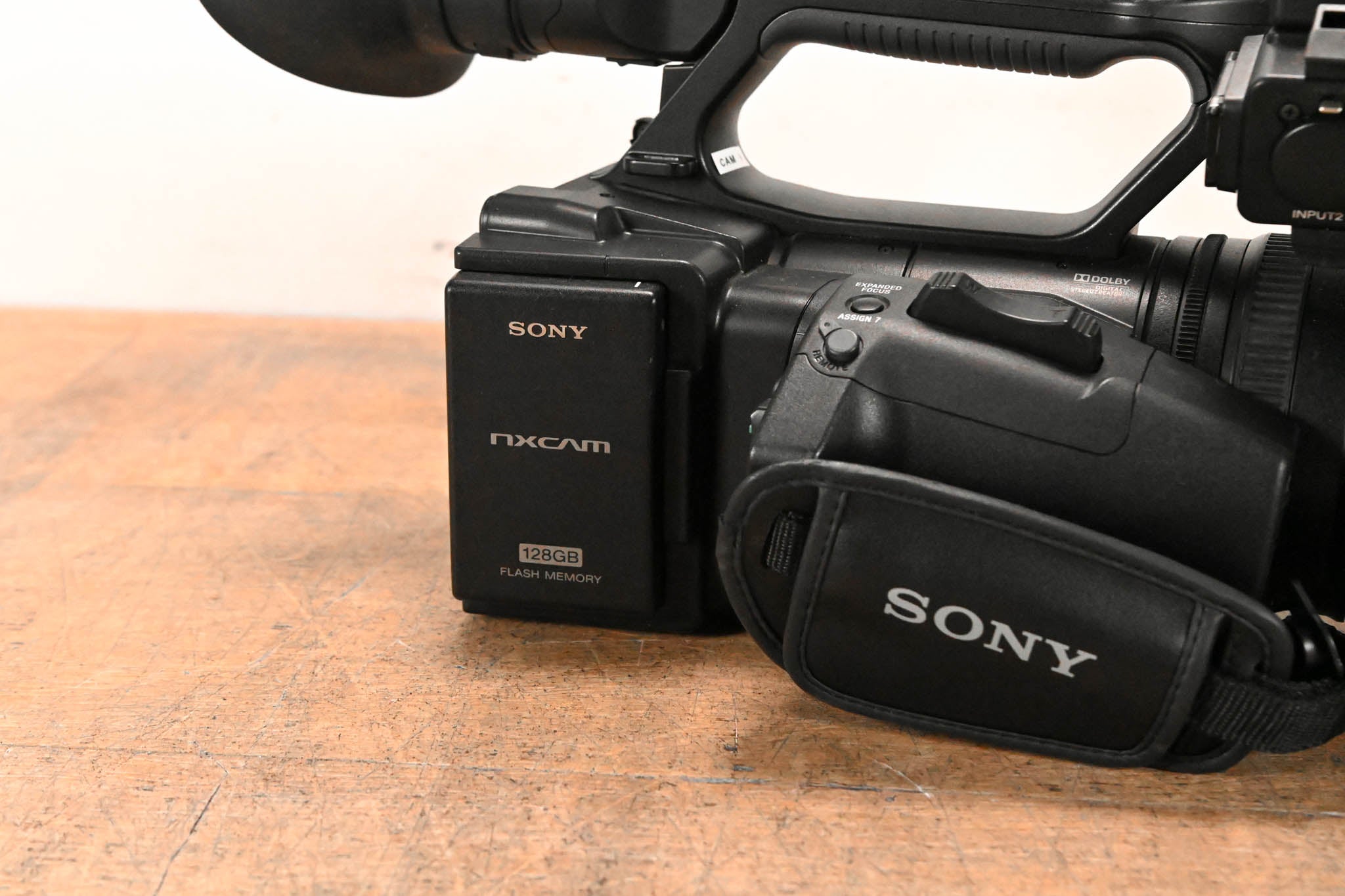 Sony HXR-NX5U NXCAM Professional Camcorder