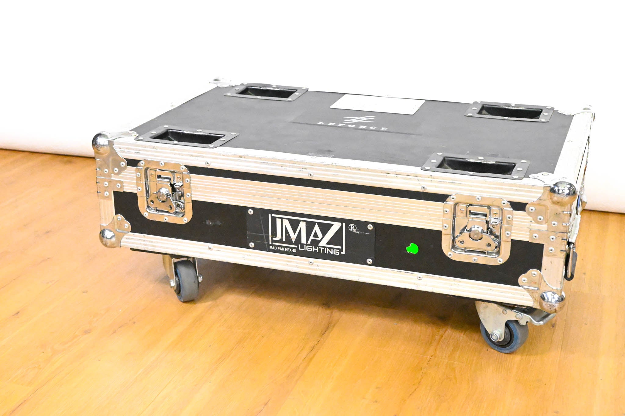 JMAZ Lighting MAD PAR HEX 4S Battery LED Uplight Kit w/ Charging Case