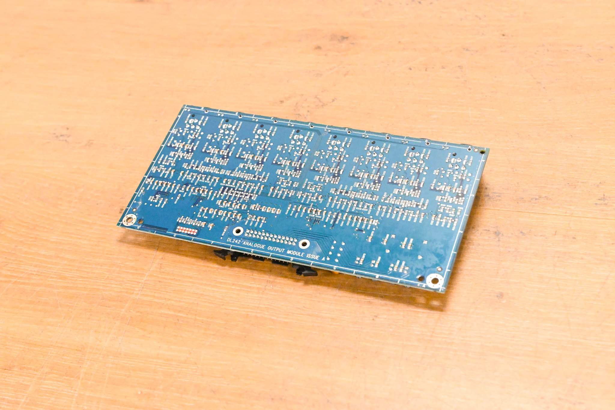Midas DL242 Analogue Output Module 8-Channel XLR Card - Issue A