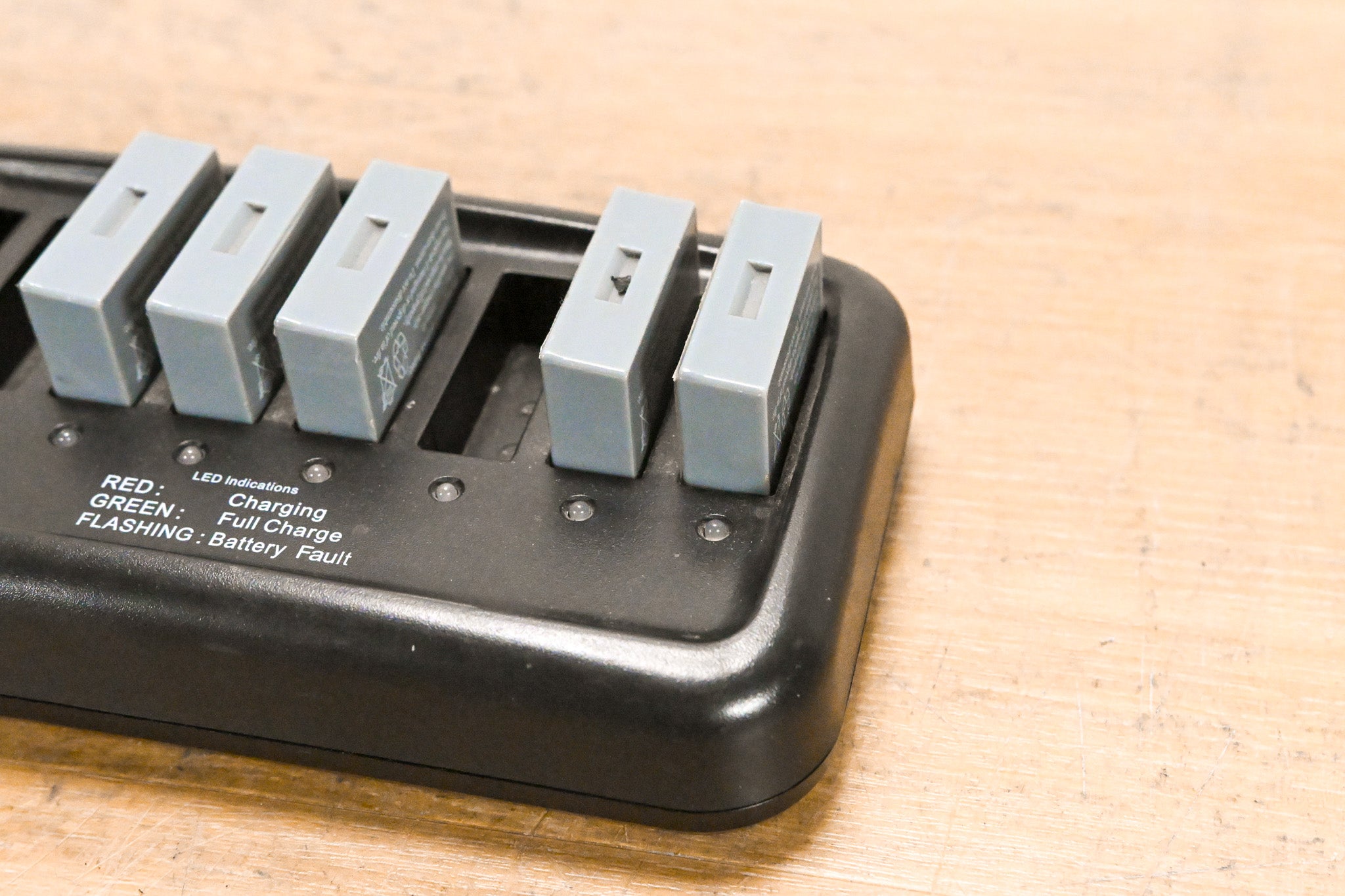 Eartec CH-CS28P COMSTAR Multi-Port Desktop Charger (NO POWER SUPPLY)