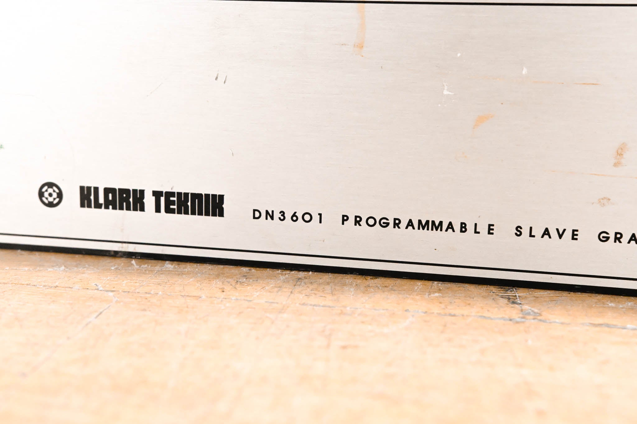 Klark Teknik DN3601 Programmable Slave Graphic Equalizer