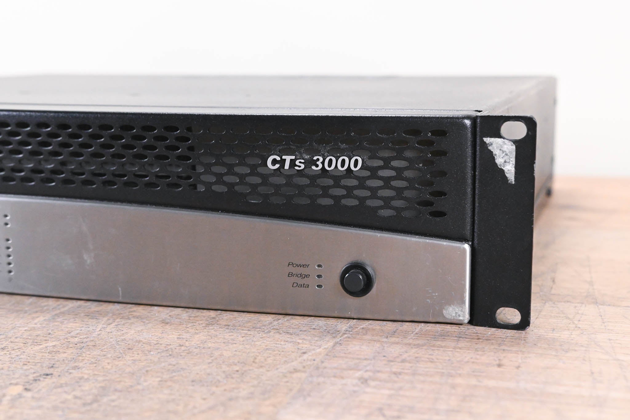 Crown CTs 3000 2-Channel Power Amplifier