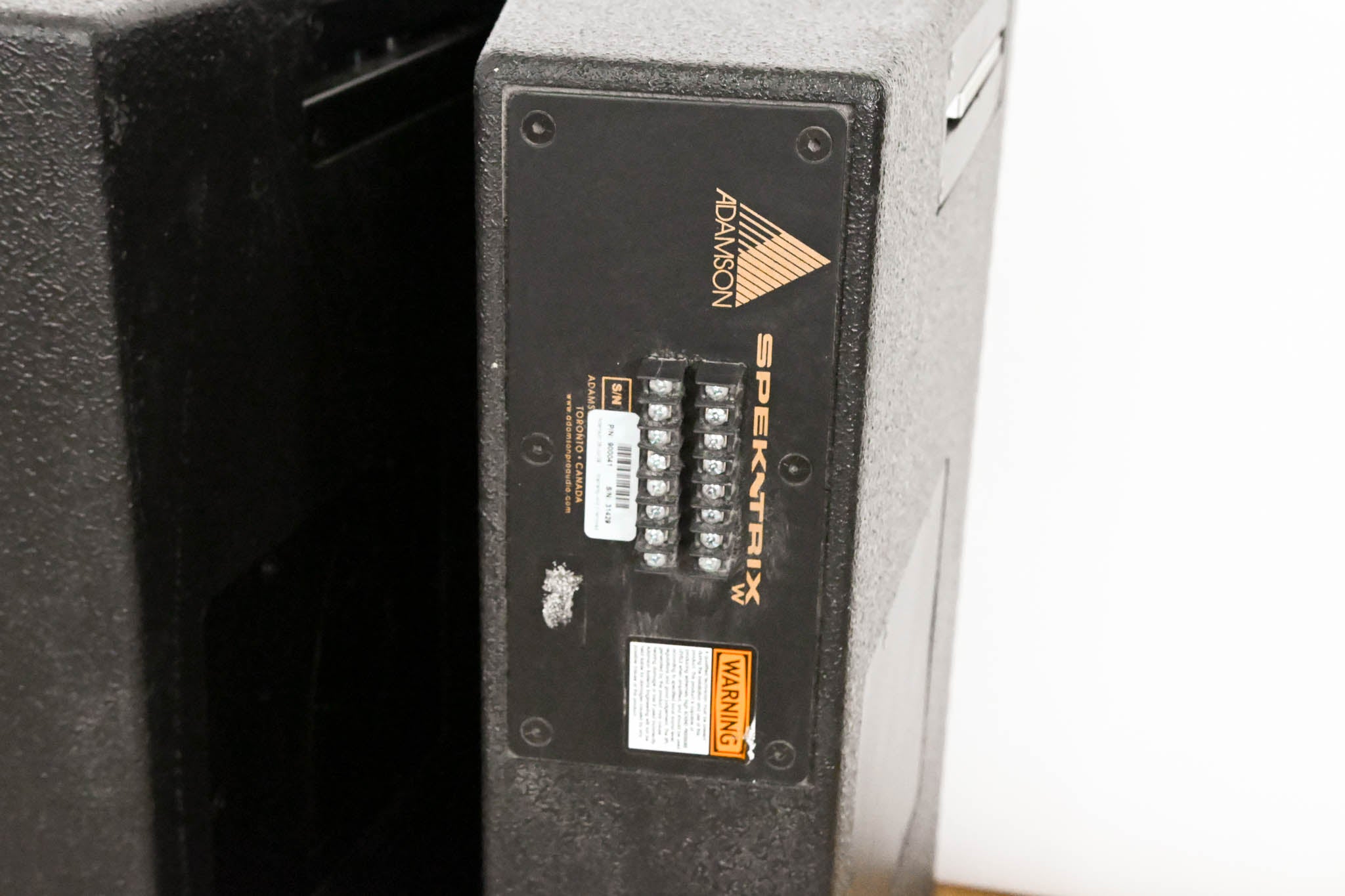 Adamson SpekTrix Wave Wide Angle Vertical Enclosure (PAIR)