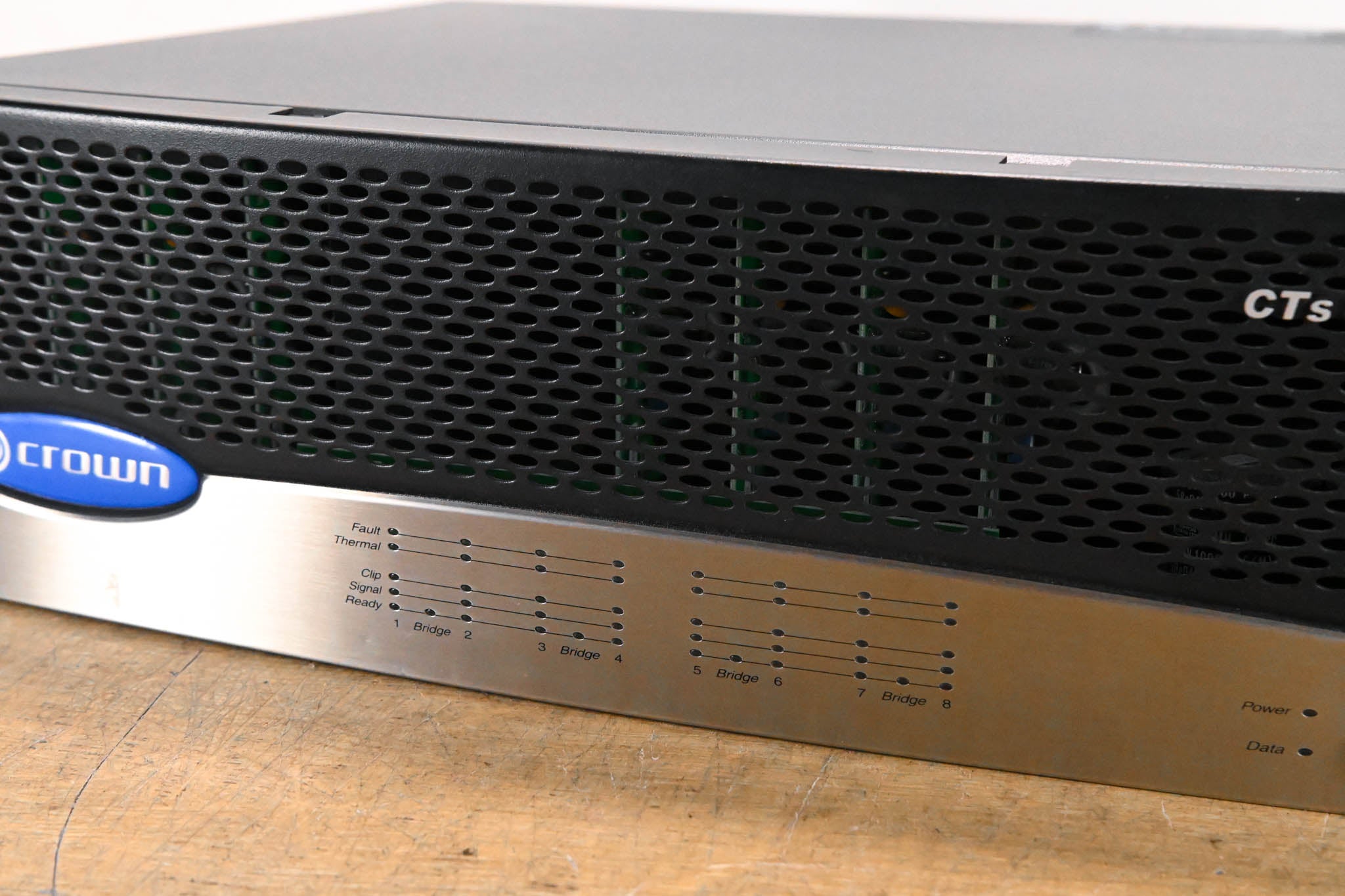 Crown CTs 8200 200W 8-Channel Power Amplifier