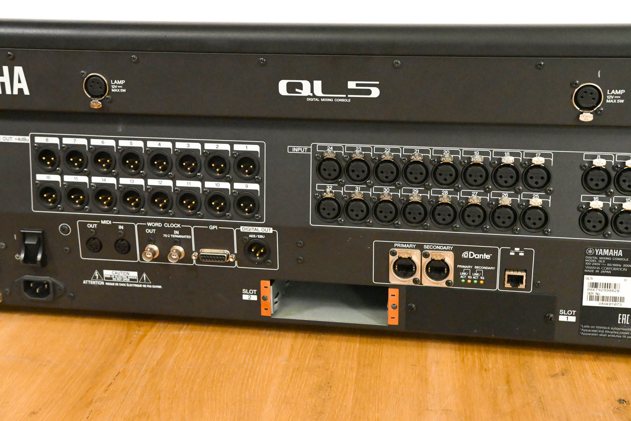 Yamaha QL5 64-Channel Digital Audio Mixing Console