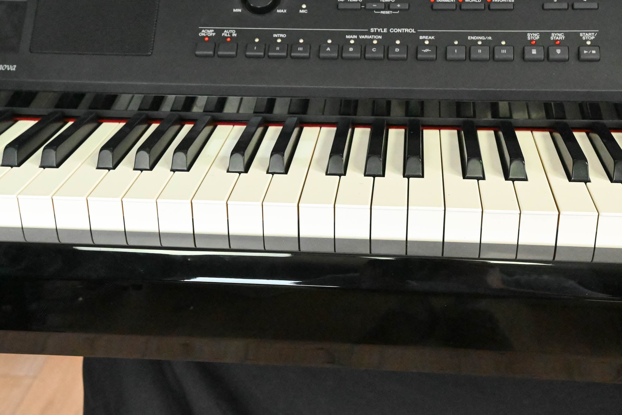 Yamaha CVP-709 Clavinova 88-Key Digital Piano