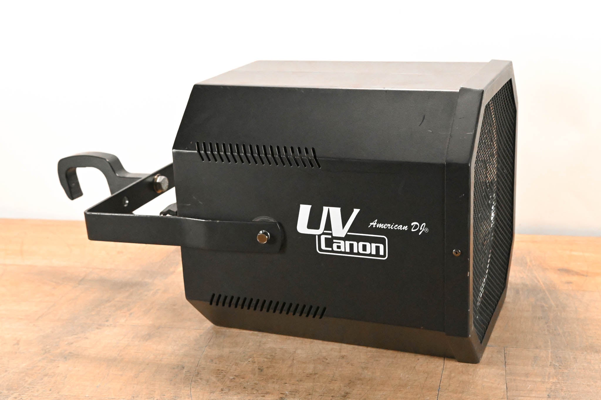 American DJ UV Canon High-Output UV Light Fixture