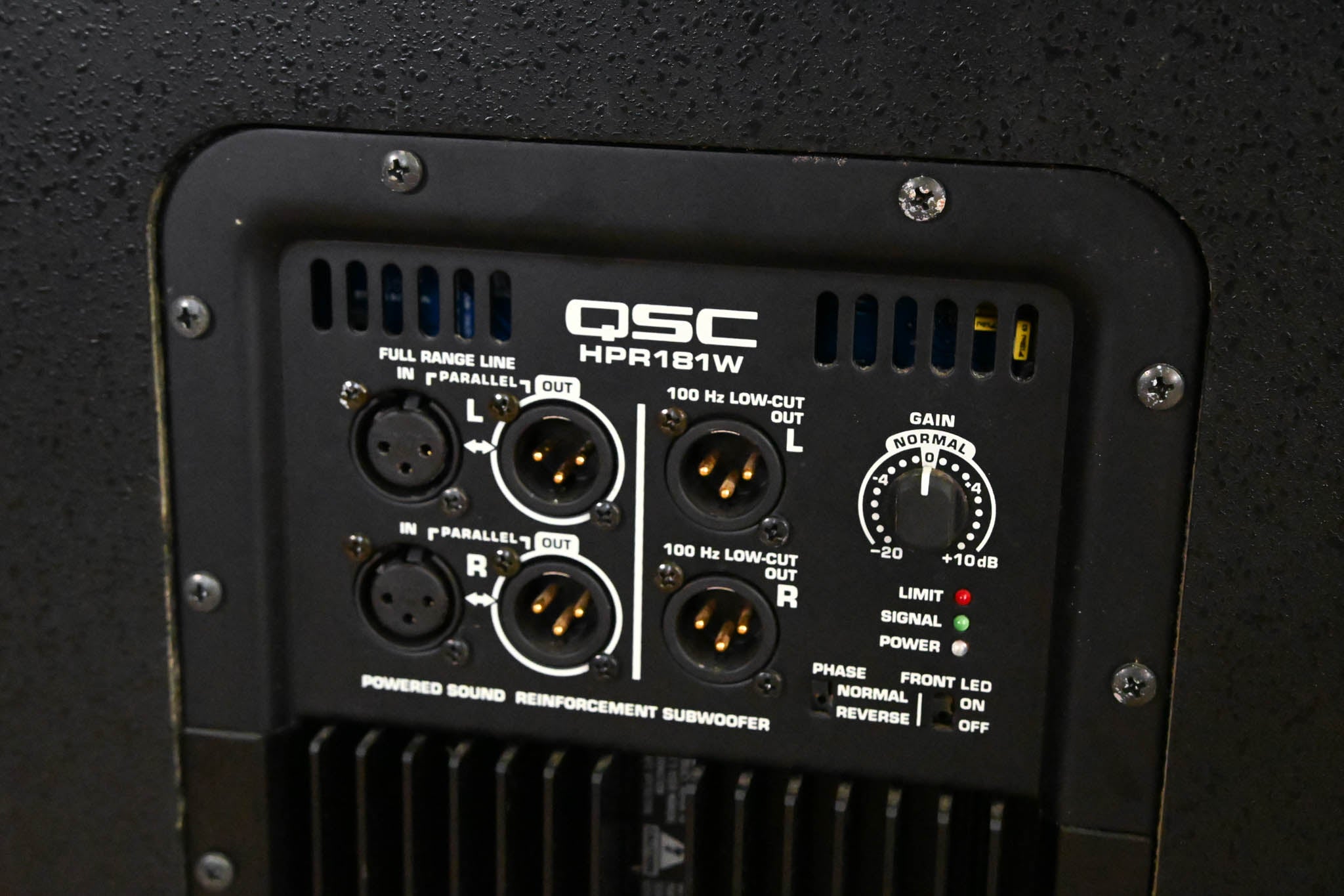QSC HPR181W 18" Powered Subwoofer