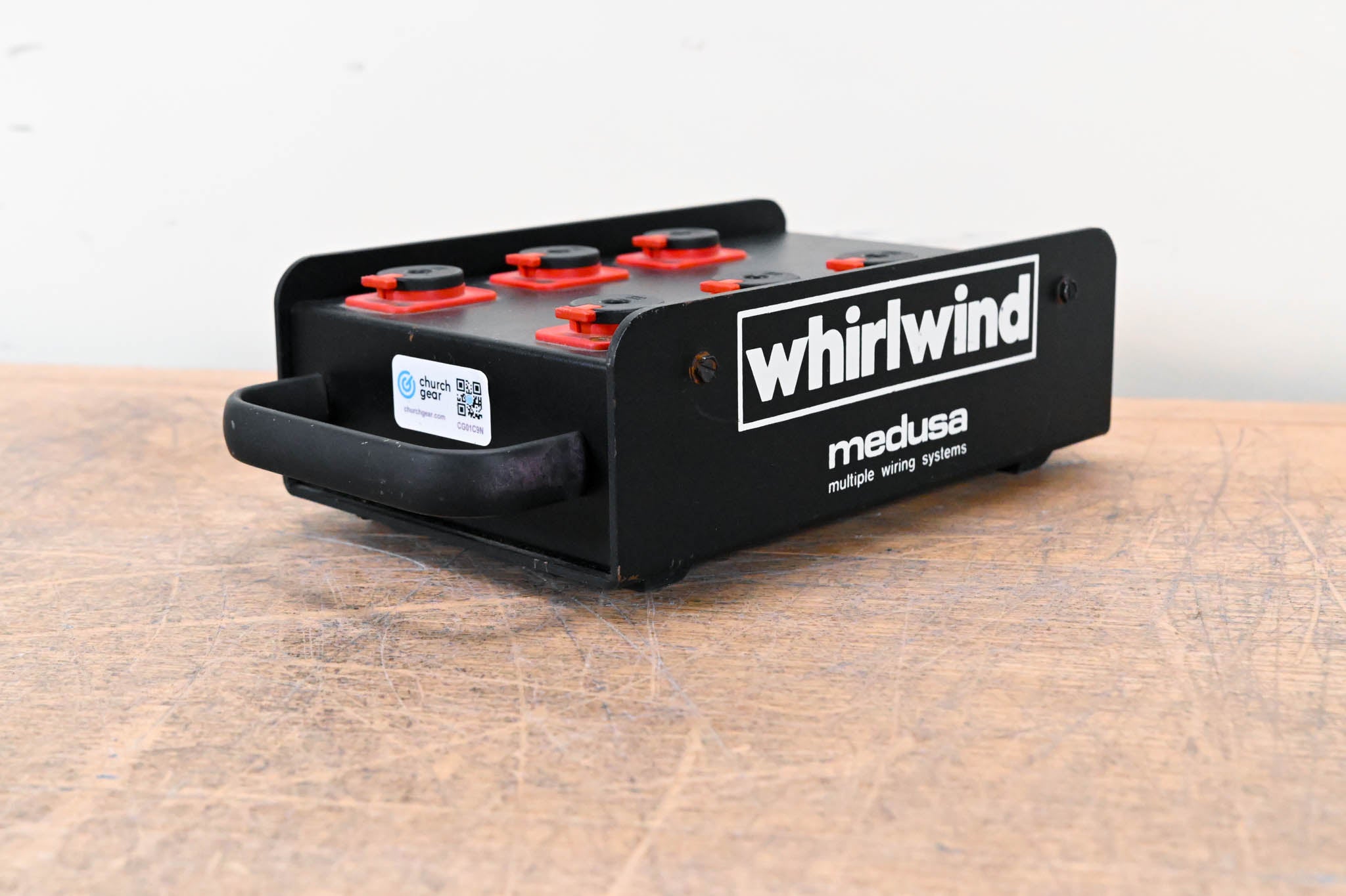 Whirlwind Medusa Six 1/4'' Studio Headphone Splitter Box