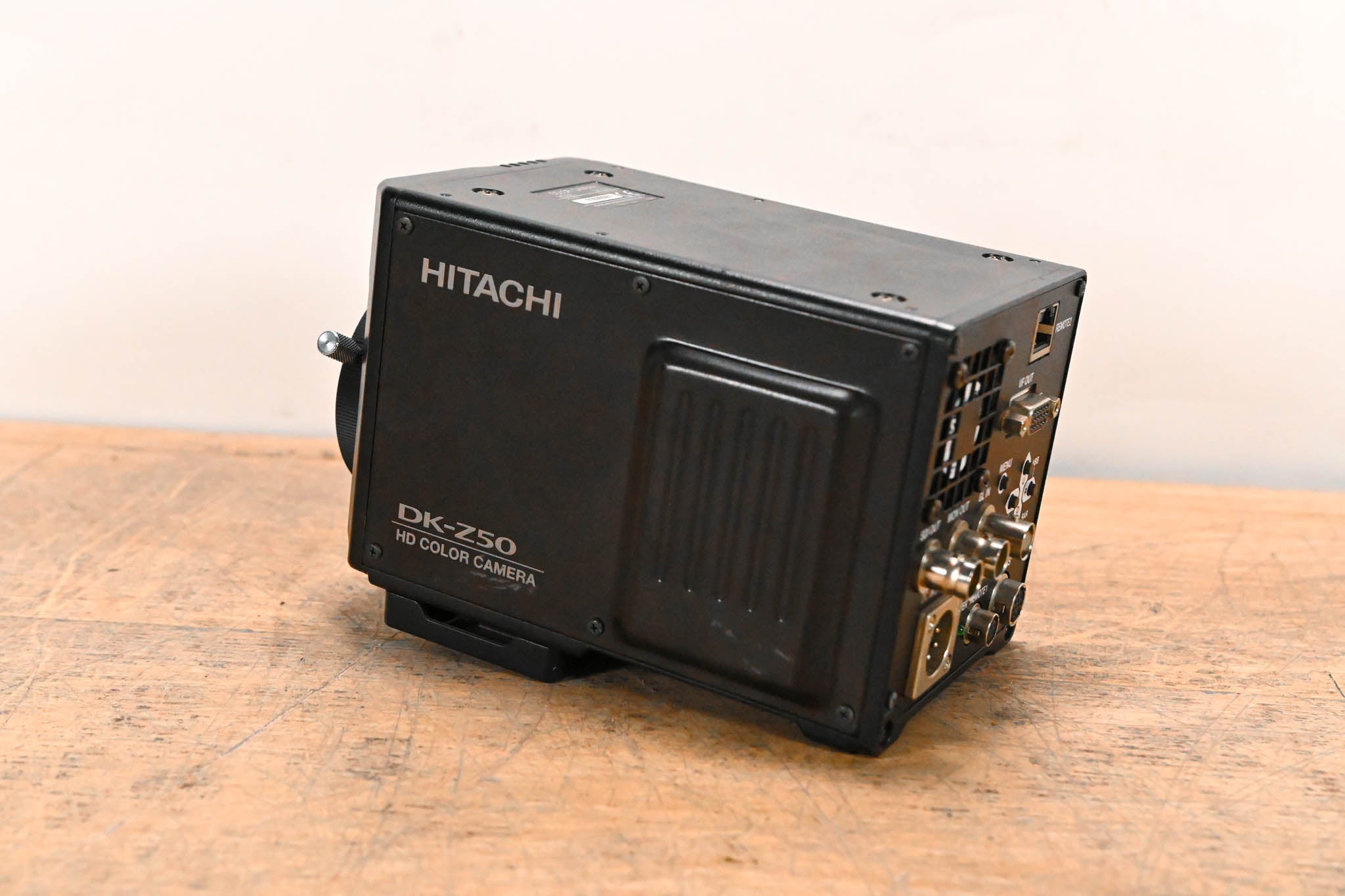 Hitachi DK-Z50 Multi-Format HDTV/SD Box Camera