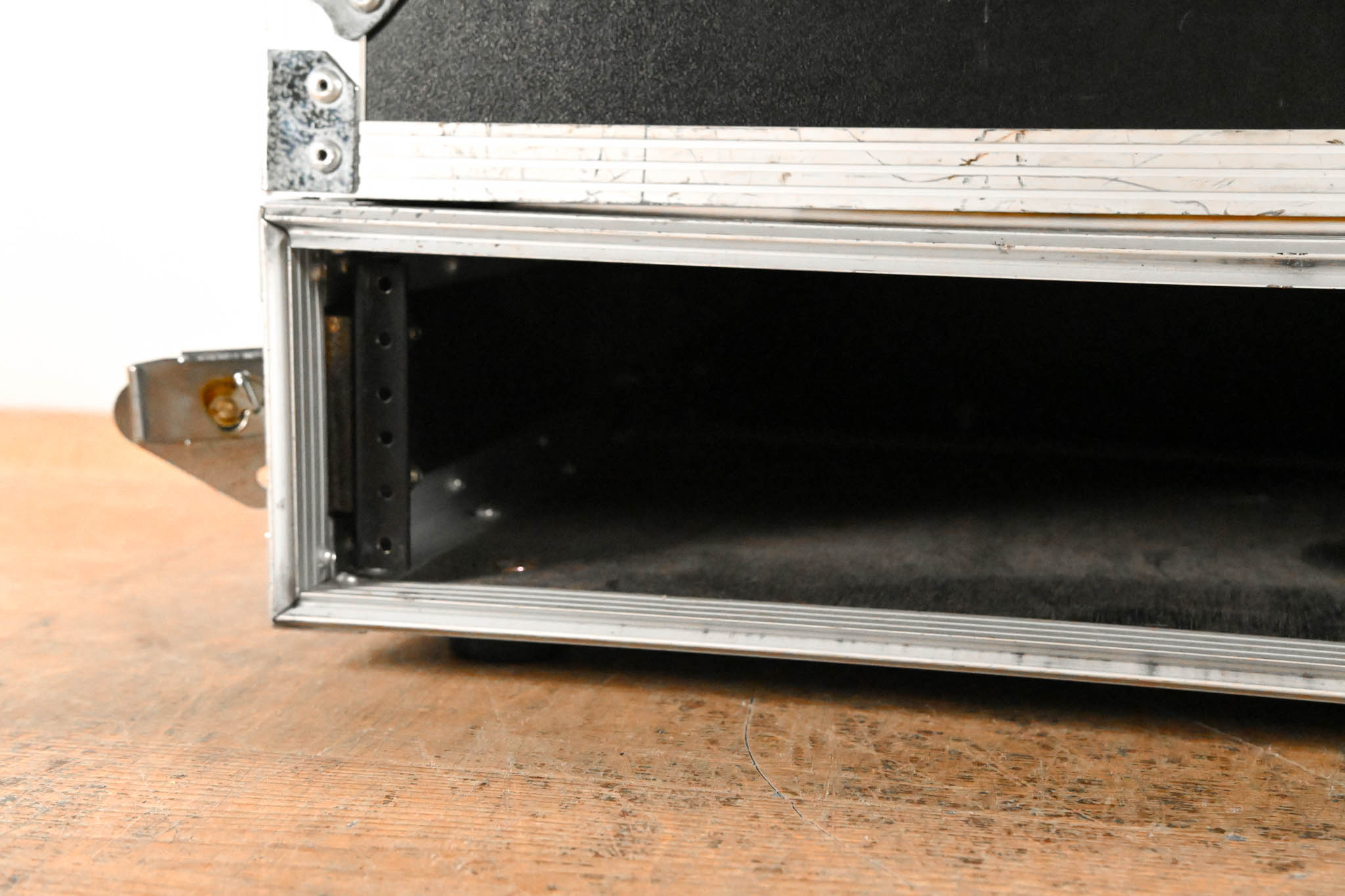 Road Ready 2U Road Case