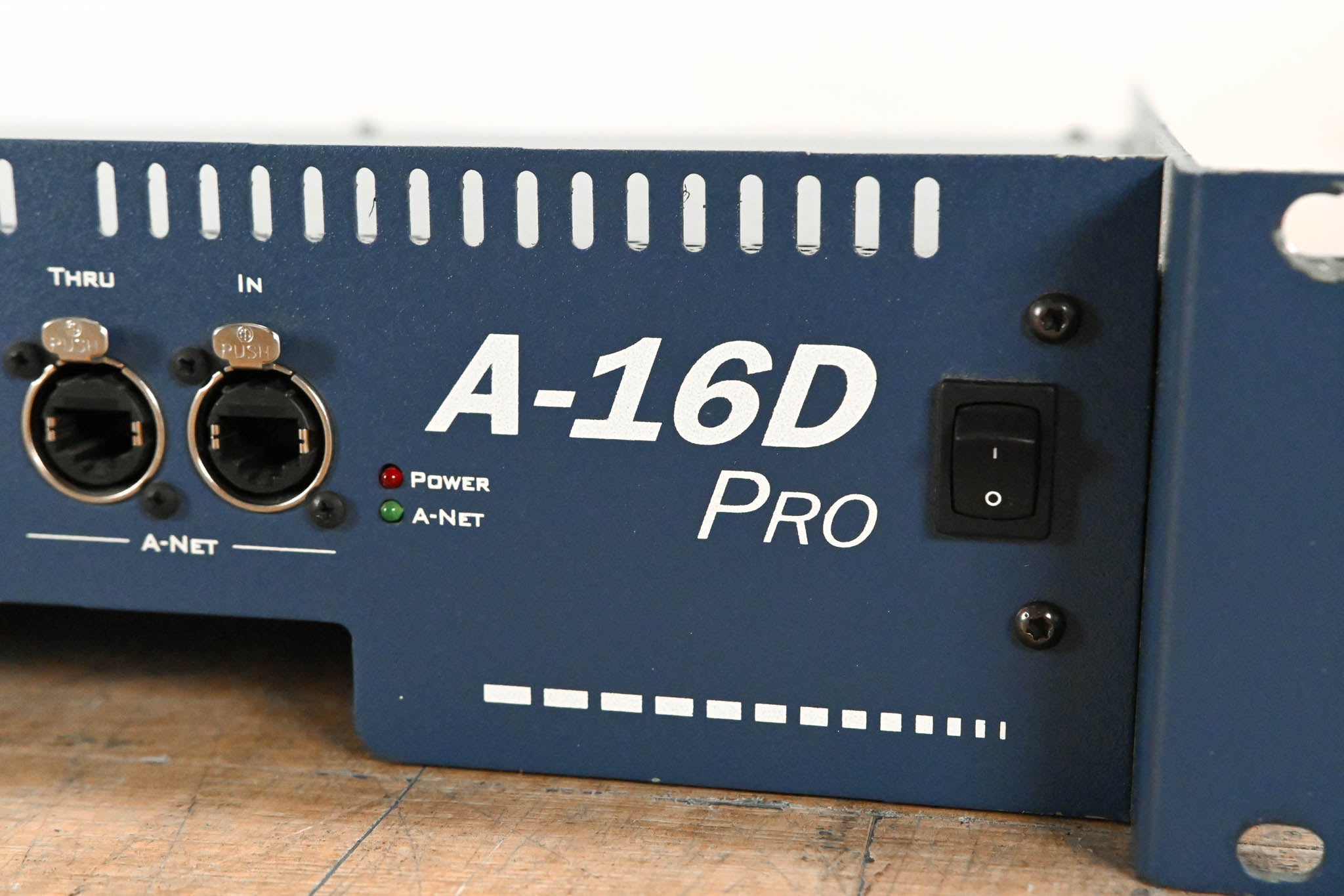 Aviom A-16D Pro A-Net Distributor